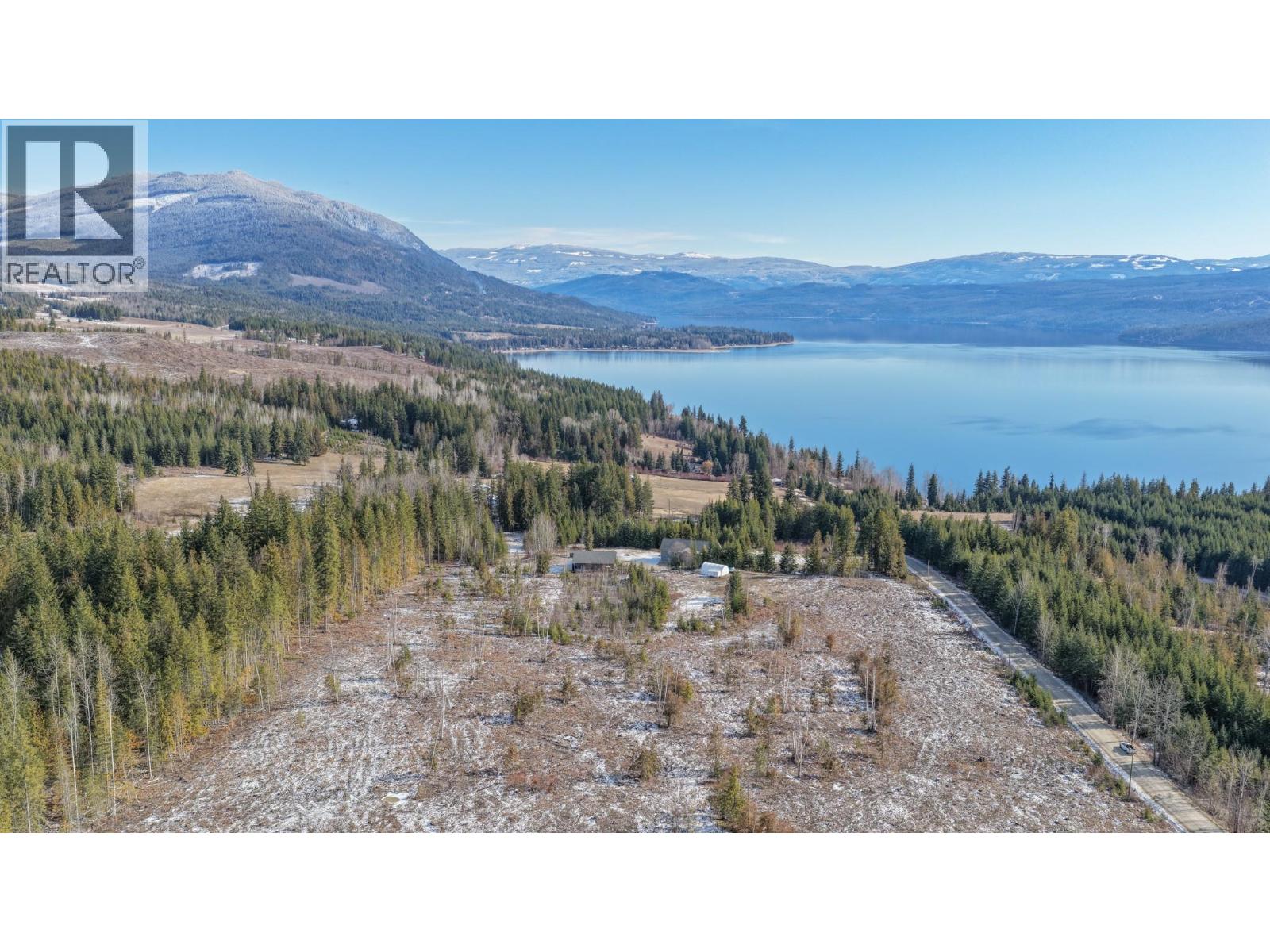 6137 Line 17 Road, Magna Bay, British Columbia  V0E 1M7 - Photo 6 - 10376766