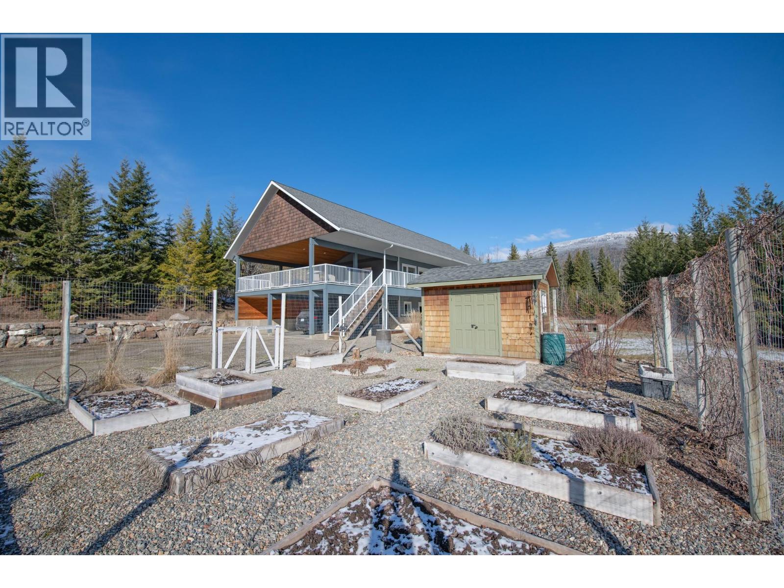 6137 Line 17 Road, Magna Bay, British Columbia  V0E 1M7 - Photo 65 - 10376766