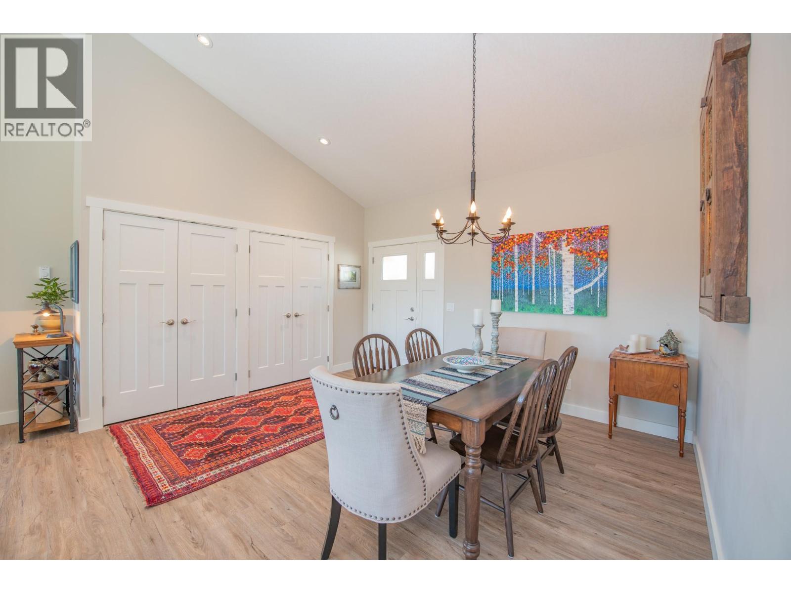 6137 Line 17 Road, Magna Bay, British Columbia  V0E 1M7 - Photo 7 - 10376766