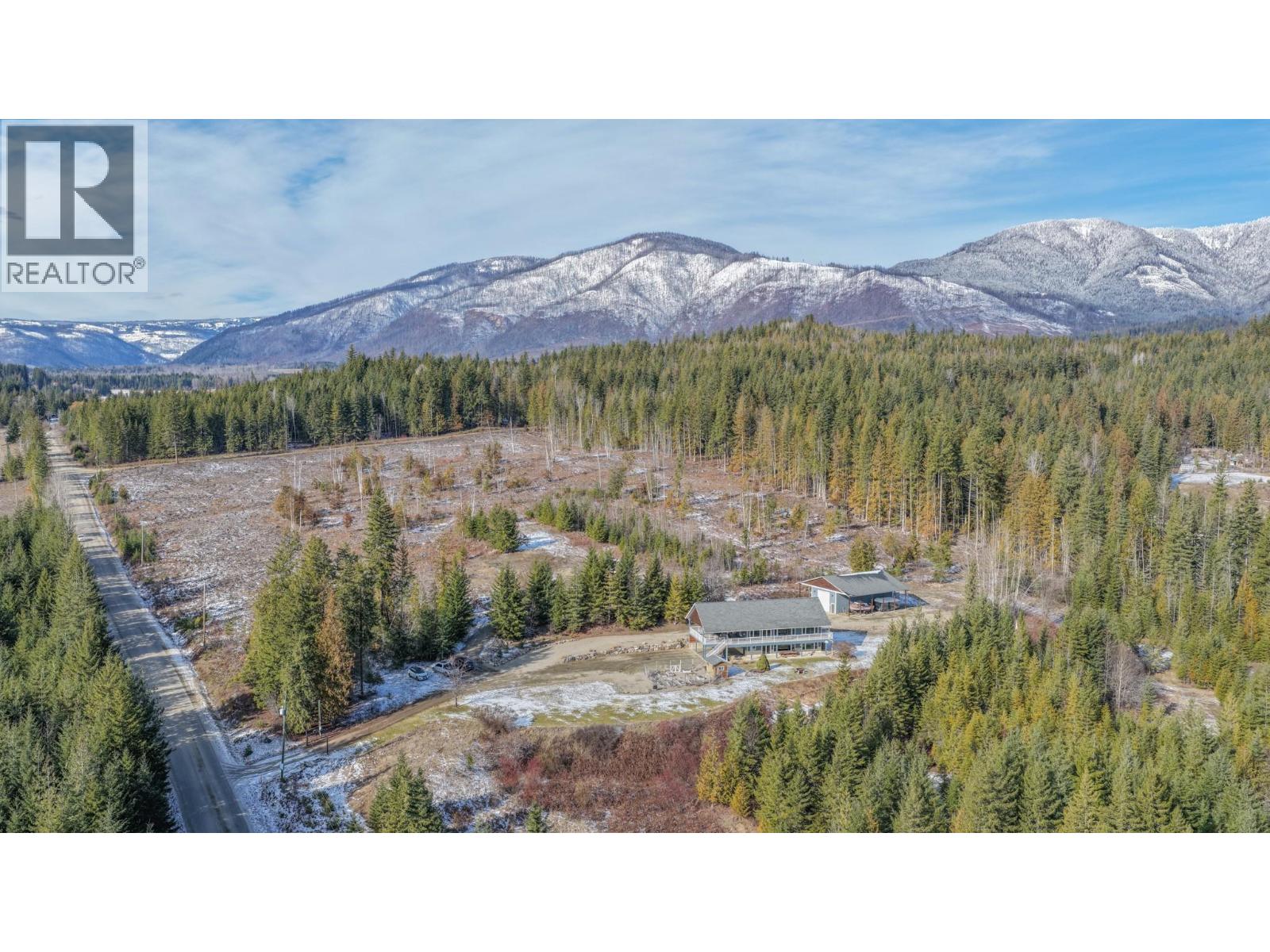 6137 Line 17 Road, Magna Bay, British Columbia  V0E 1M7 - Photo 72 - 10376766