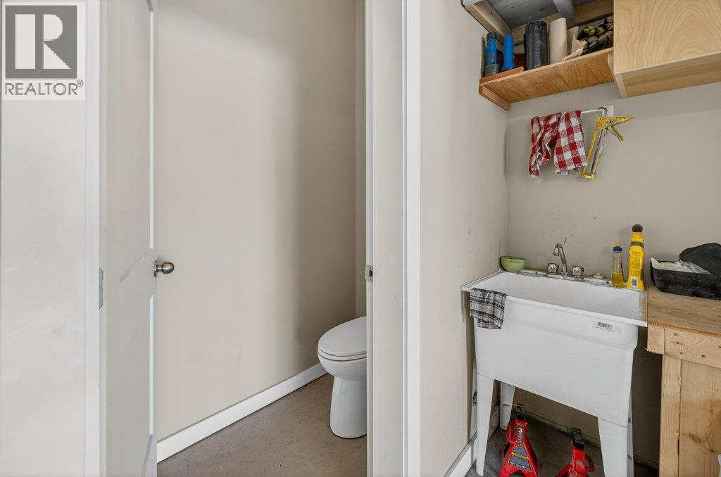 1221 23 Street Se, Salmon Arm, British Columbia  V1E 0C7 - Photo 54 - 10376279