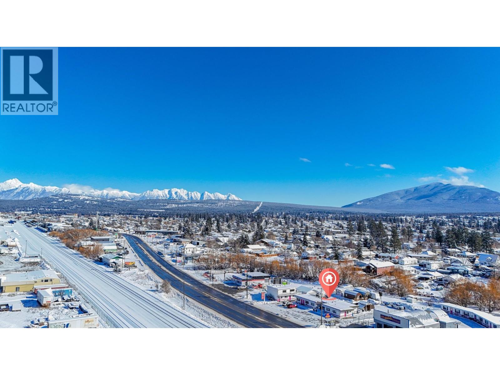 432 Van Horne Street S, Cranbrook, British Columbia  V1C 4W7 - Photo 2 - 10376960