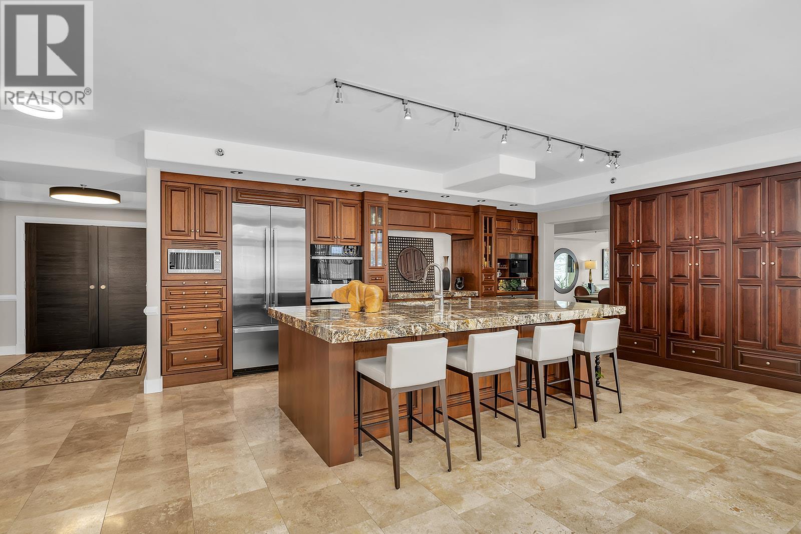 1152 Sunset Drive Unit# 1702, Kelowna, British Columbia  V1Y 9R7 - Photo 18 - 10376889