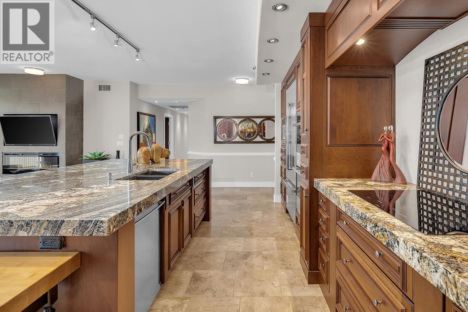 1152 Sunset Drive Unit# 1702, Kelowna, British Columbia  V1Y 9R7 - Photo 19 - 10376889