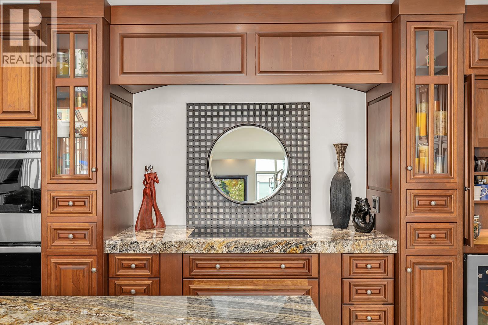 1152 Sunset Drive Unit# 1702, Kelowna, British Columbia  V1Y 9R7 - Photo 23 - 10376889