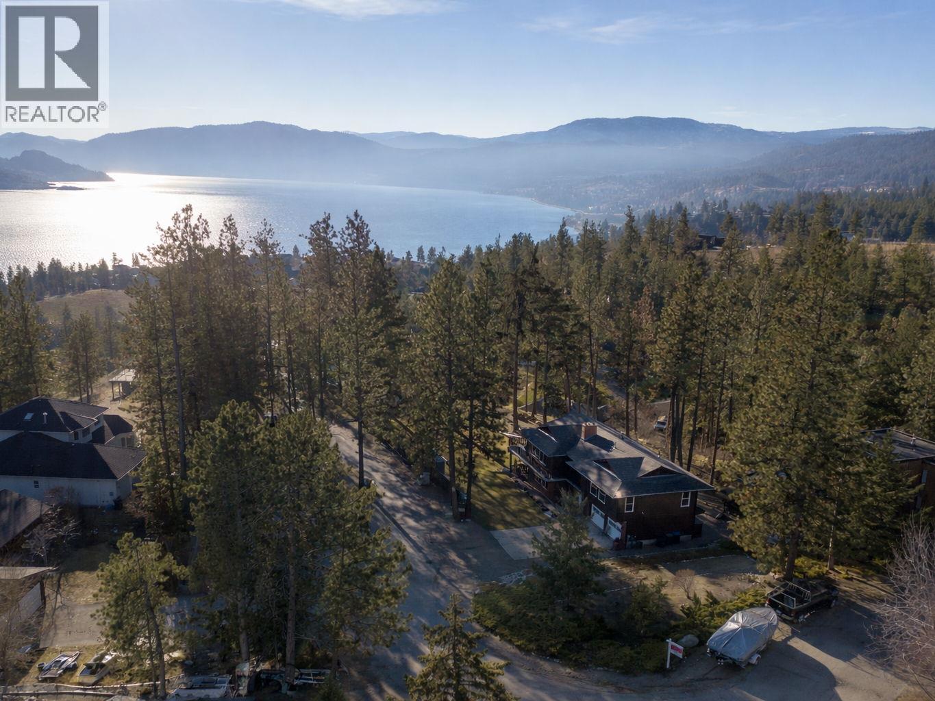 3947 Trepanier Heights Place, Peachland, British Columbia  V0H 1X2 - Photo 3 - 10377308