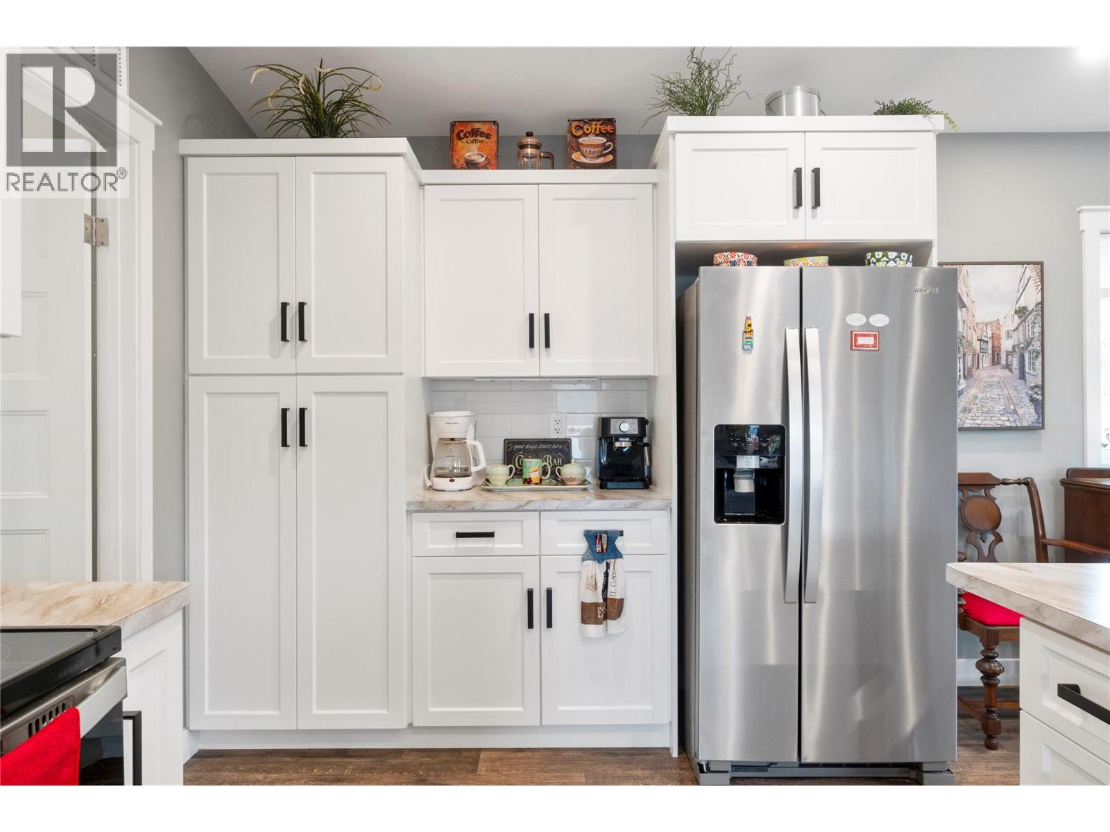 5208 Celista Place, Celista, British Columbia  V0E 1M6 - Photo 16 - 10377325