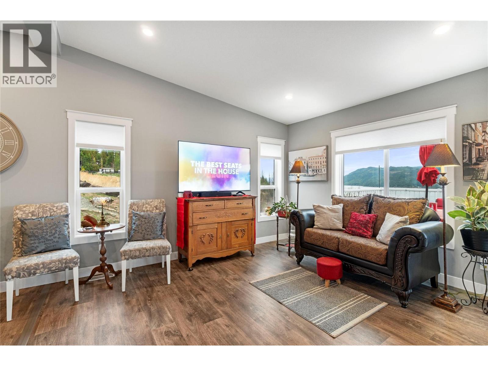 5208 Celista Place, Celista, British Columbia  V0E 1M6 - Photo 20 - 10377325