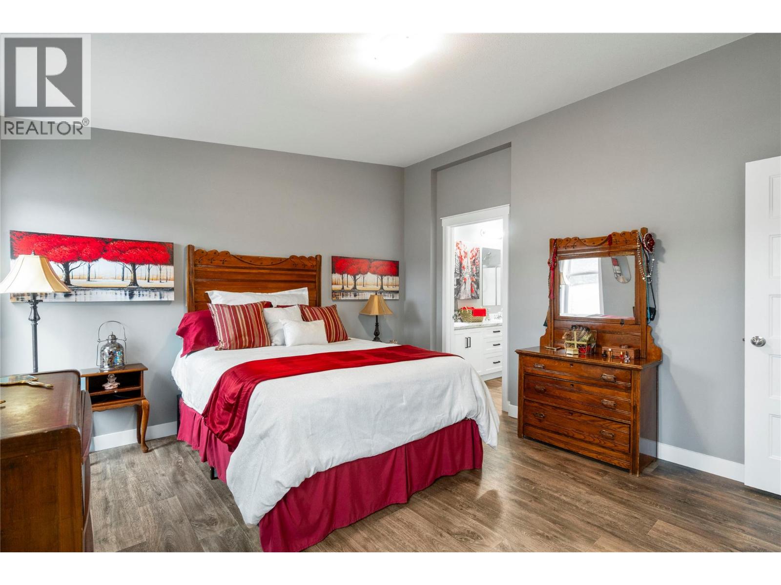 5208 Celista Place, Celista, British Columbia  V0E 1M6 - Photo 23 - 10377325