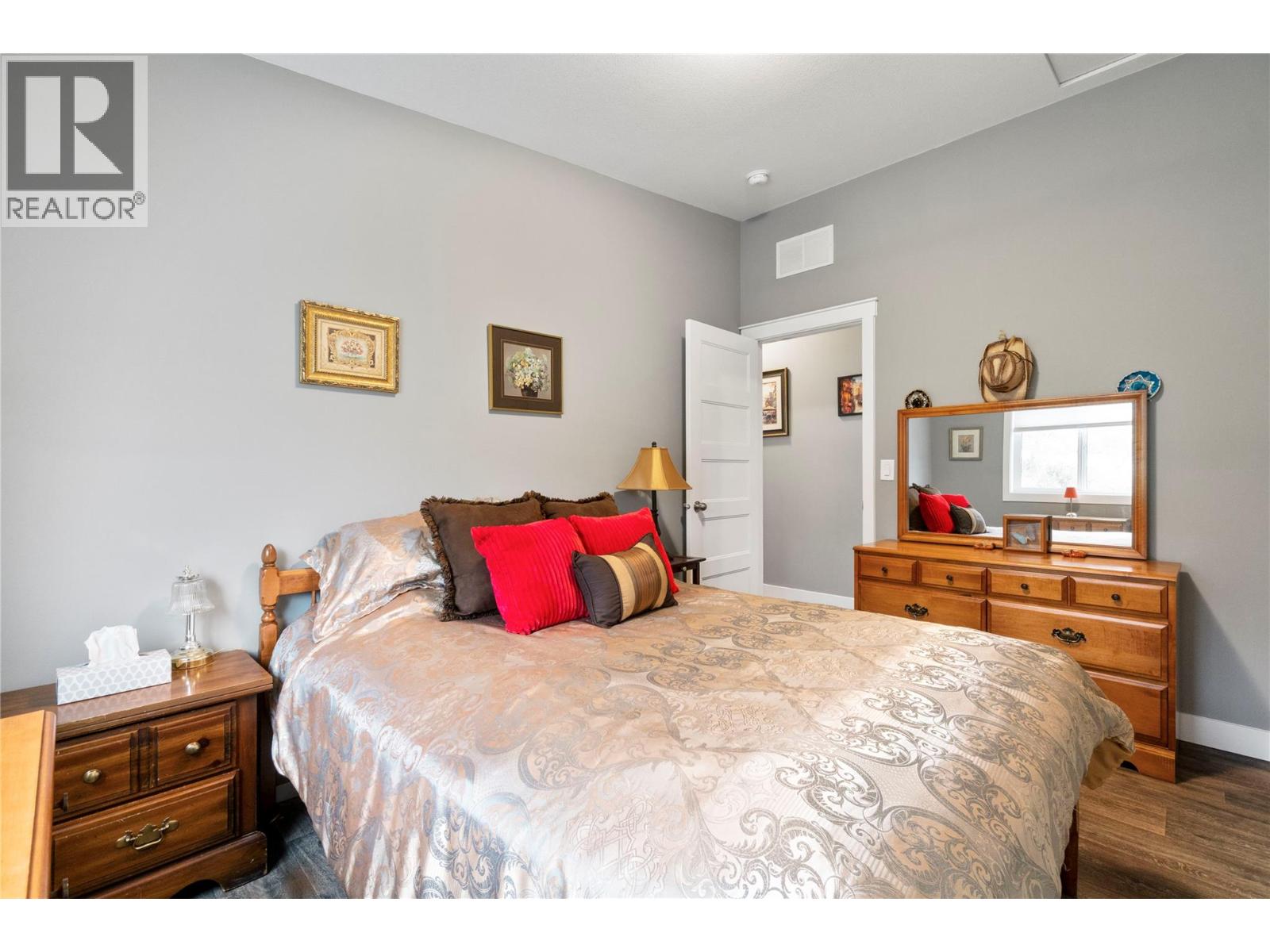 5208 Celista Place, Celista, British Columbia  V0E 1M6 - Photo 28 - 10377325