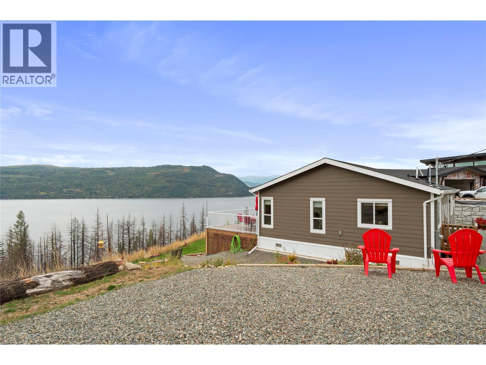 5208 Celista Place, Celista, British Columbia  V0E 1M6 - Photo 40 - 10377325