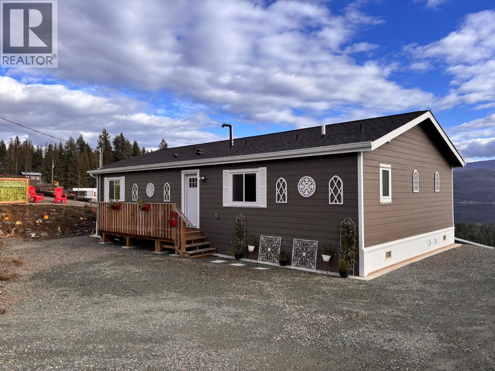 5208 Celista Place, Celista, British Columbia  V0E 1M6 - Photo 7 - 10377325