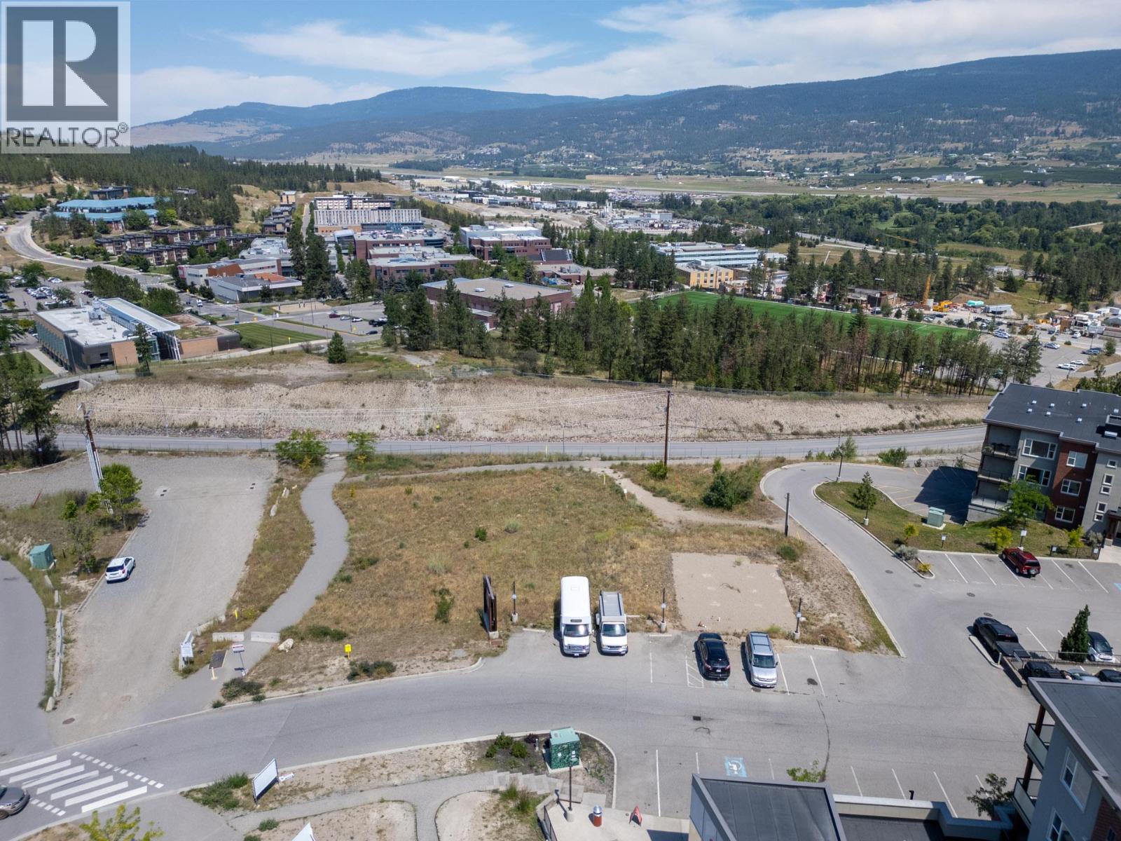 975 - 985 Academy Way, Kelowna, British Columbia  V1V 3C8 - Photo 1 - 10376228