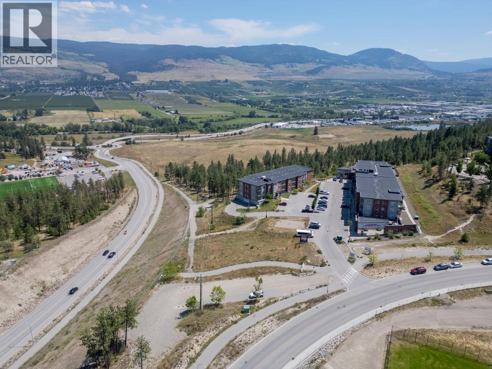 975 - 985 Academy Way, Kelowna, British Columbia  V1V 3C8 - Photo 4 - 10376228