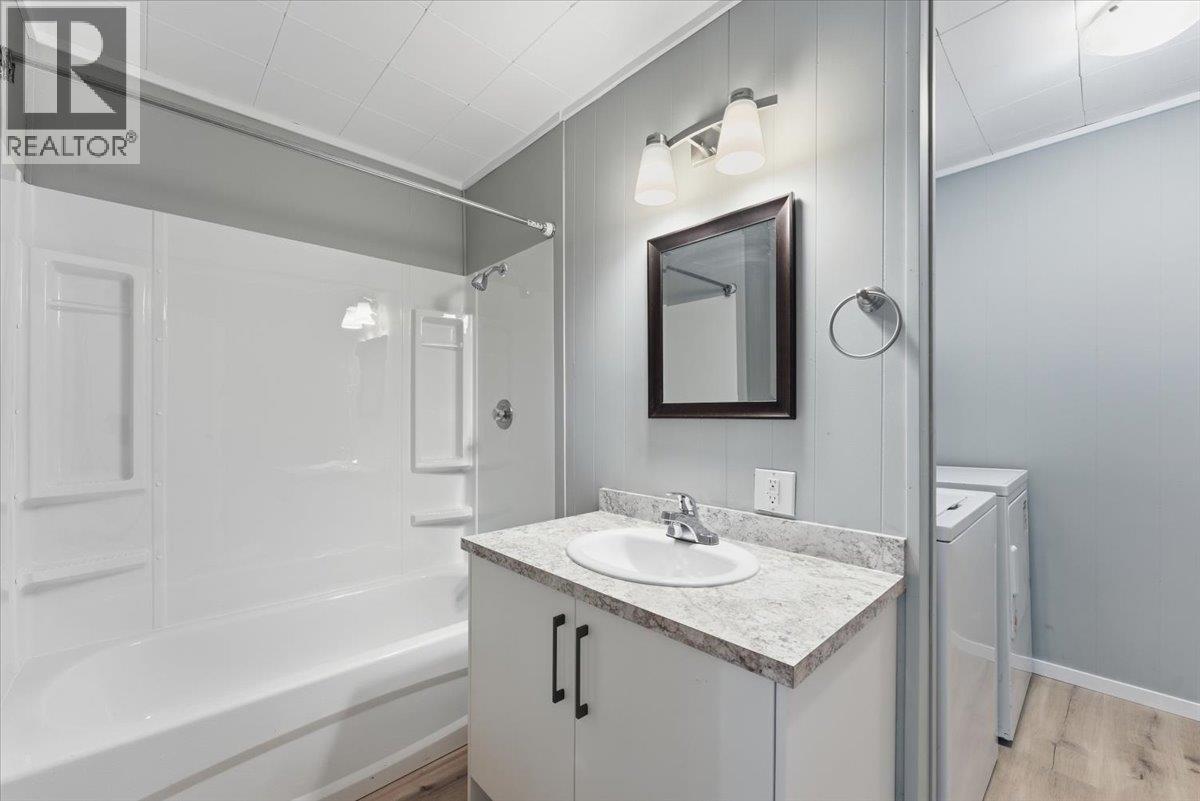 5783 Tuktakamin Road, Falkland, British Columbia  V0E 1W0 - Photo 13 - 10377340