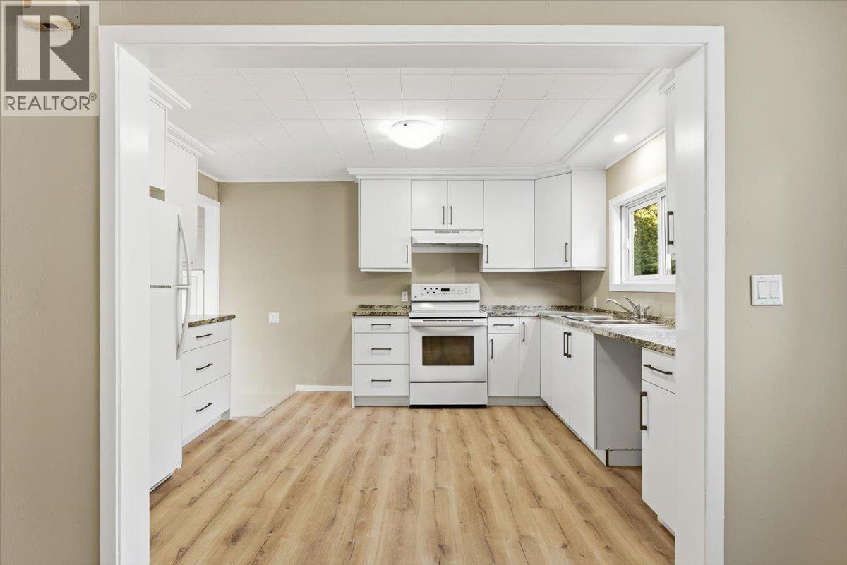 5783 Tuktakamin Road, Falkland, British Columbia  V0E 1W0 - Photo 7 - 10377340