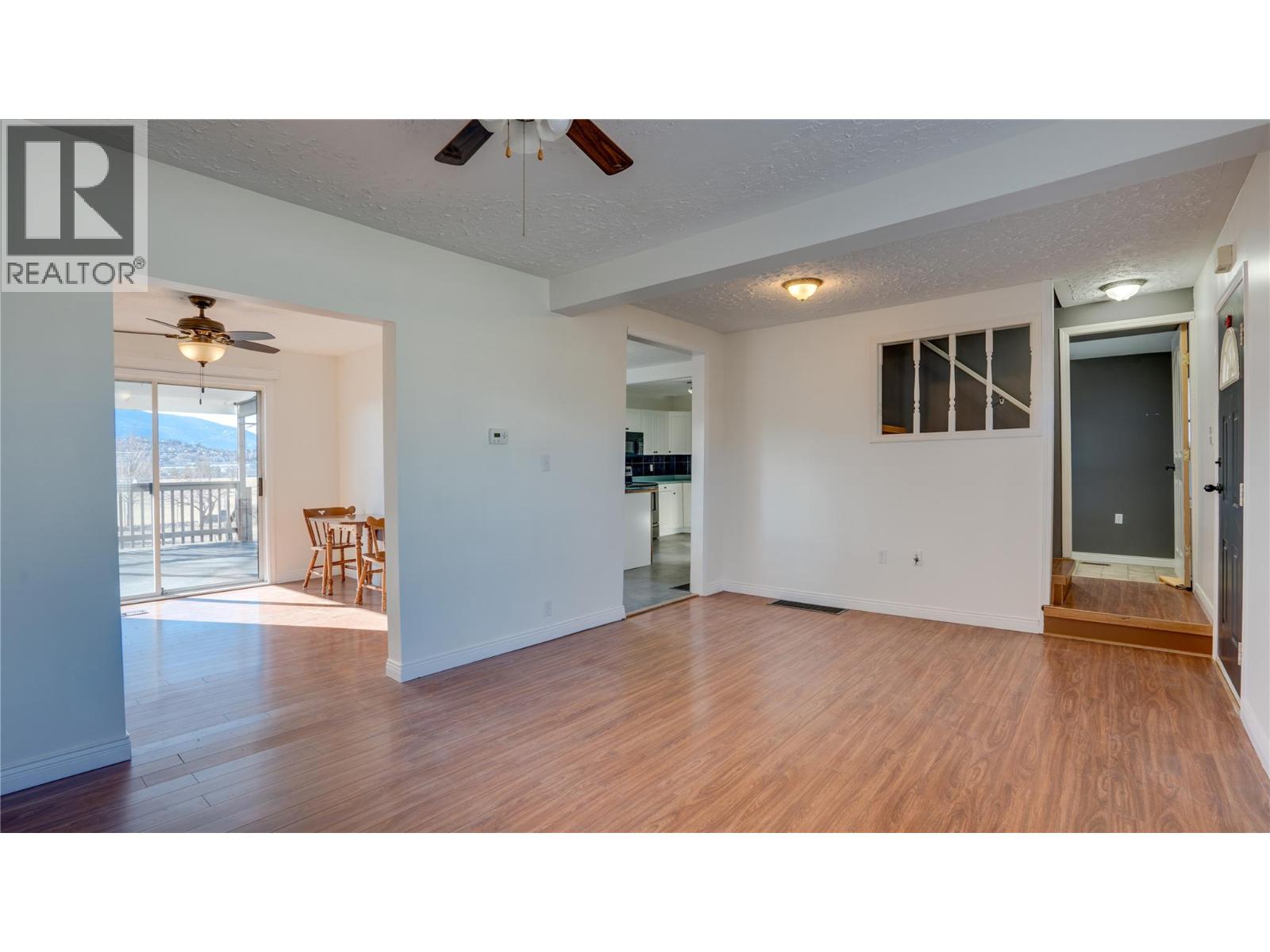 1604 25 Avenue, Vernon, British Columbia  V1T 1M7 - Photo 5 - 10377015