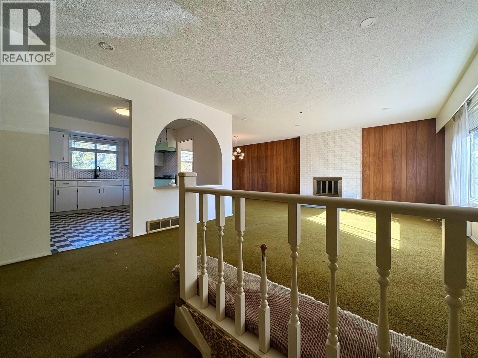 1738 Smithson Drive, Kelowna, British Columbia  V1Y 4E3 - Photo 3 - 10377203