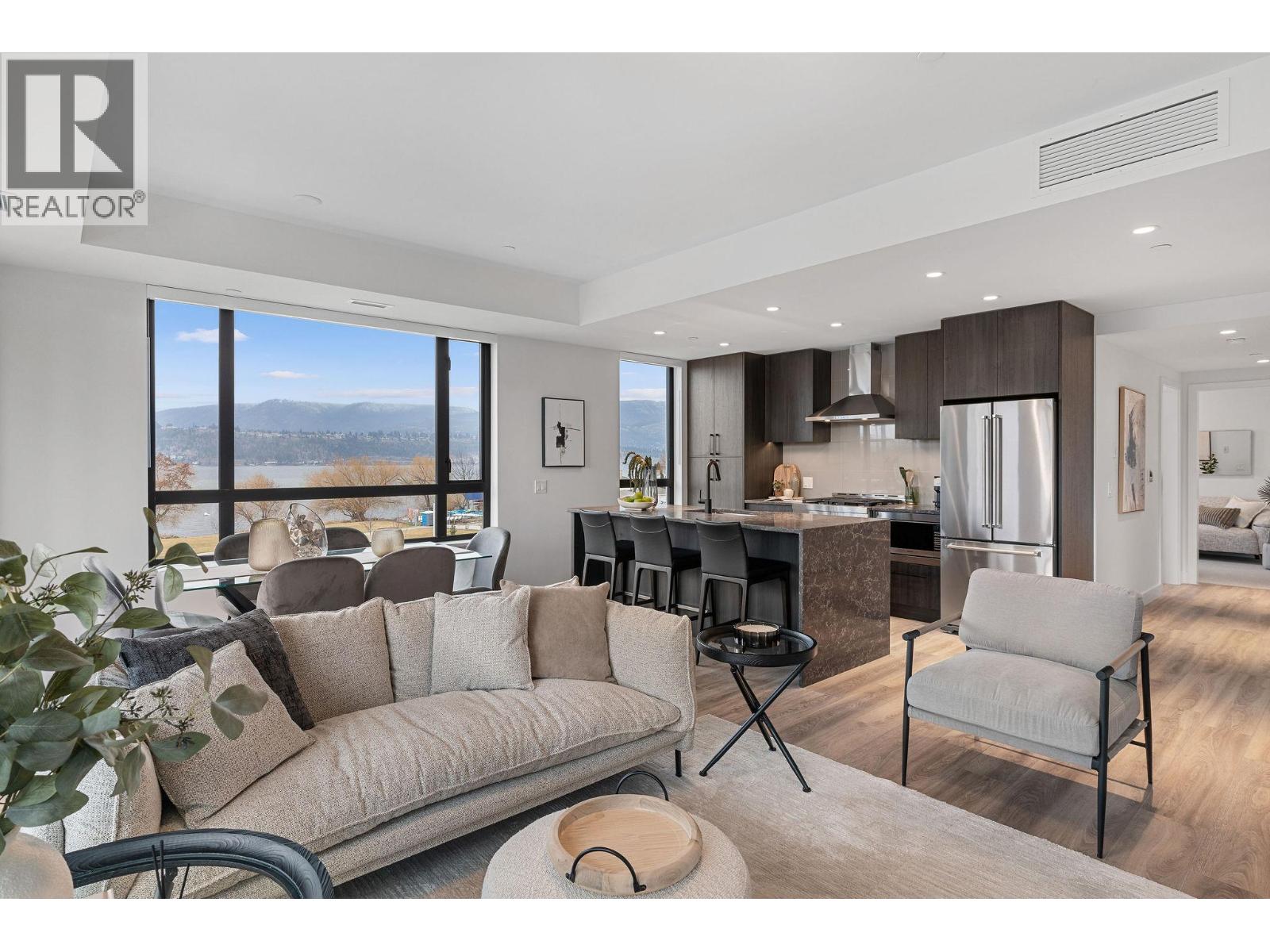 3051 Abbott Street Unit# 311, Kelowna, British Columbia  V1Y 0P1 - Photo 3 - 10375698