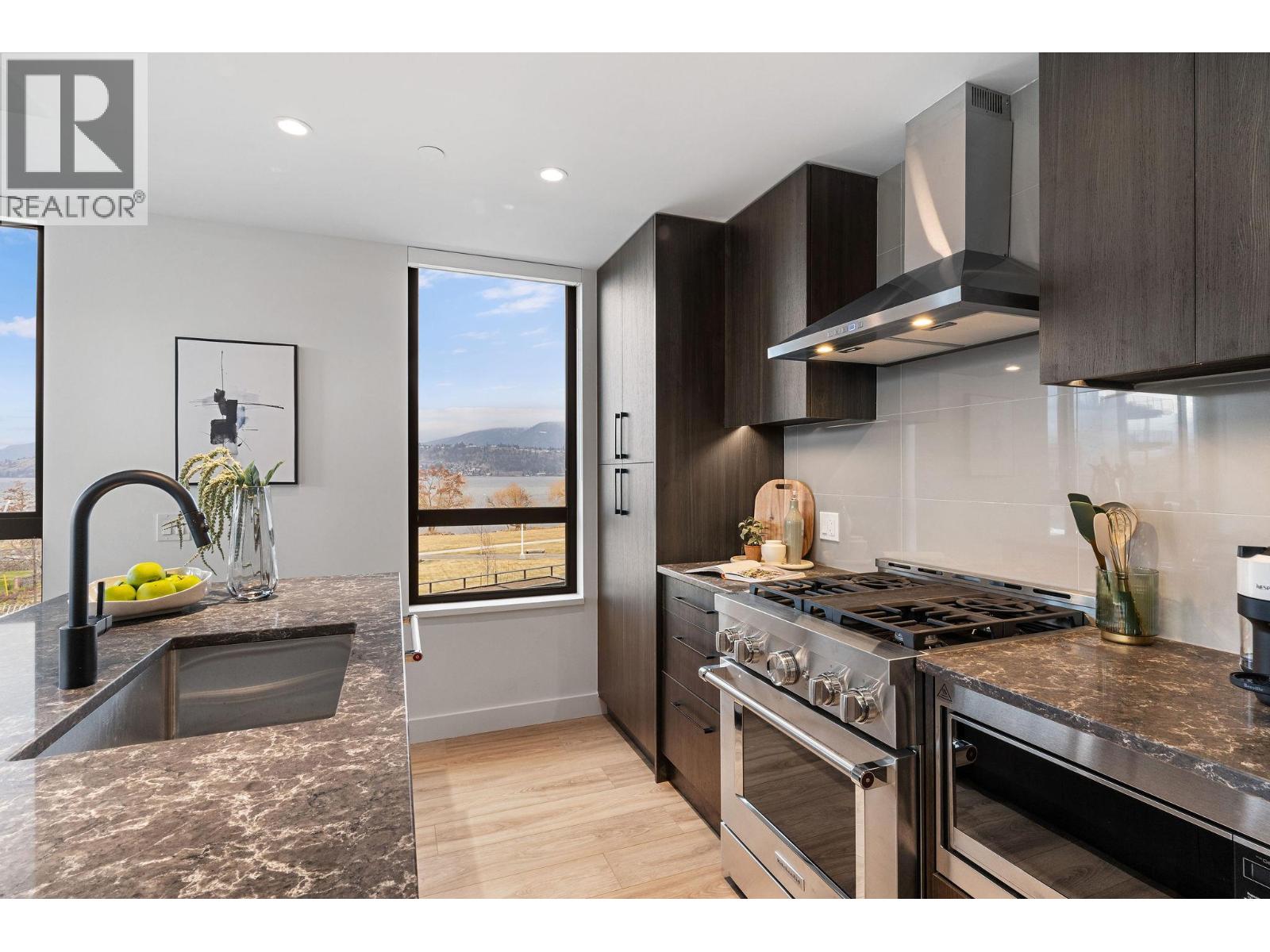 3051 Abbott Street Unit# 311, Kelowna, British Columbia  V1Y 0P1 - Photo 8 - 10375698