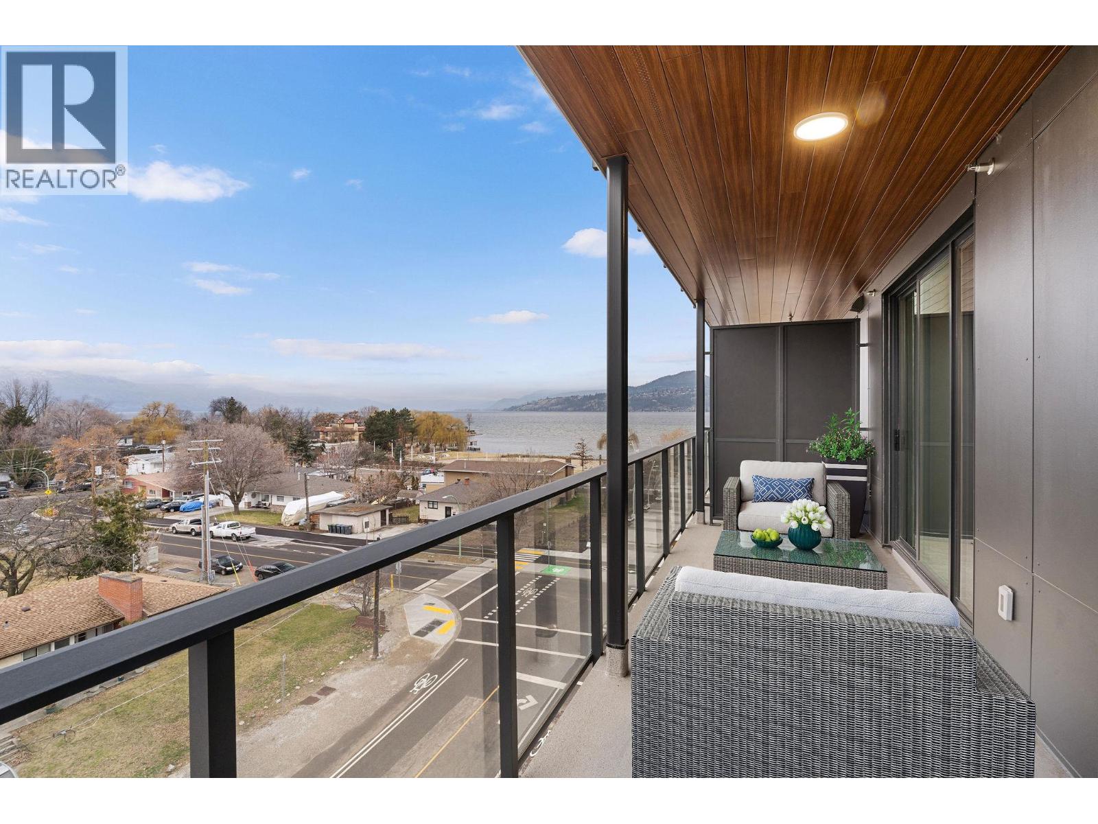 3051 Abbott Street Unit# 310, Kelowna, British Columbia  V1Y 0P1 - Photo 2 - 10375591