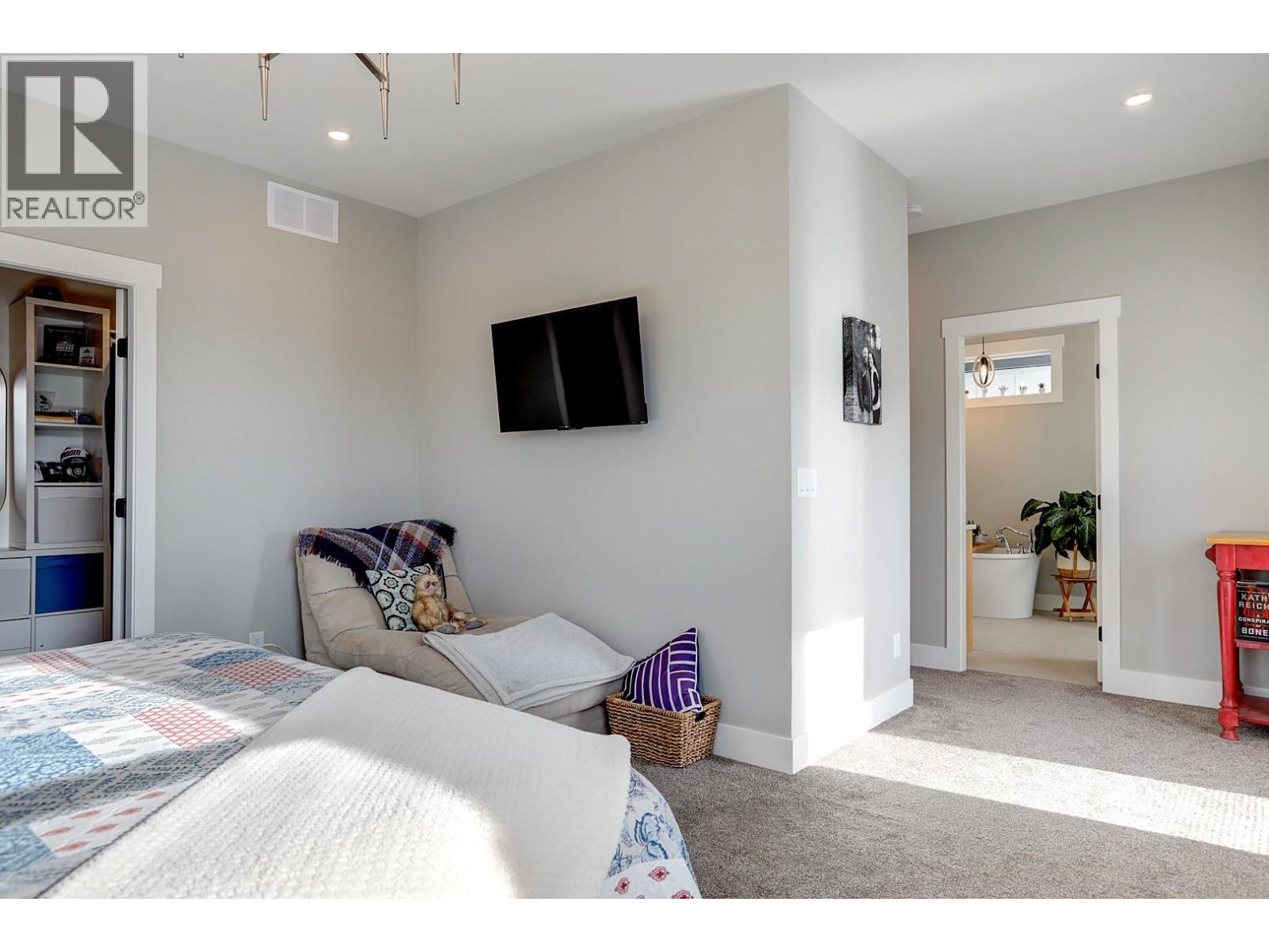 1908 39 Avenue, Vernon, British Columbia  V1T 3A8 - Photo 33 - 10375559