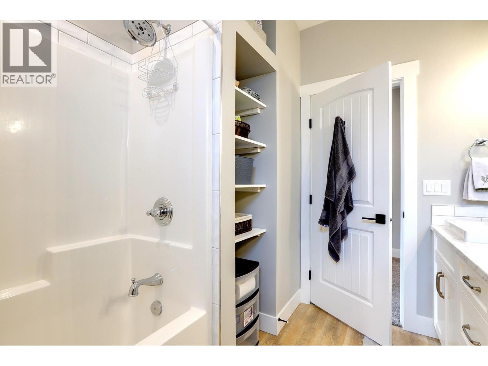 1908 39 Avenue, Vernon, British Columbia  V1T 3A8 - Photo 47 - 10375559