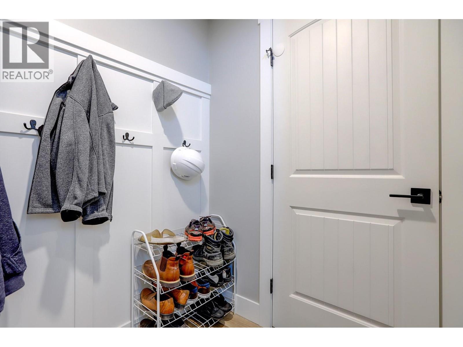 1908 39 Avenue, Vernon, British Columbia  V1T 3A8 - Photo 76 - 10375559