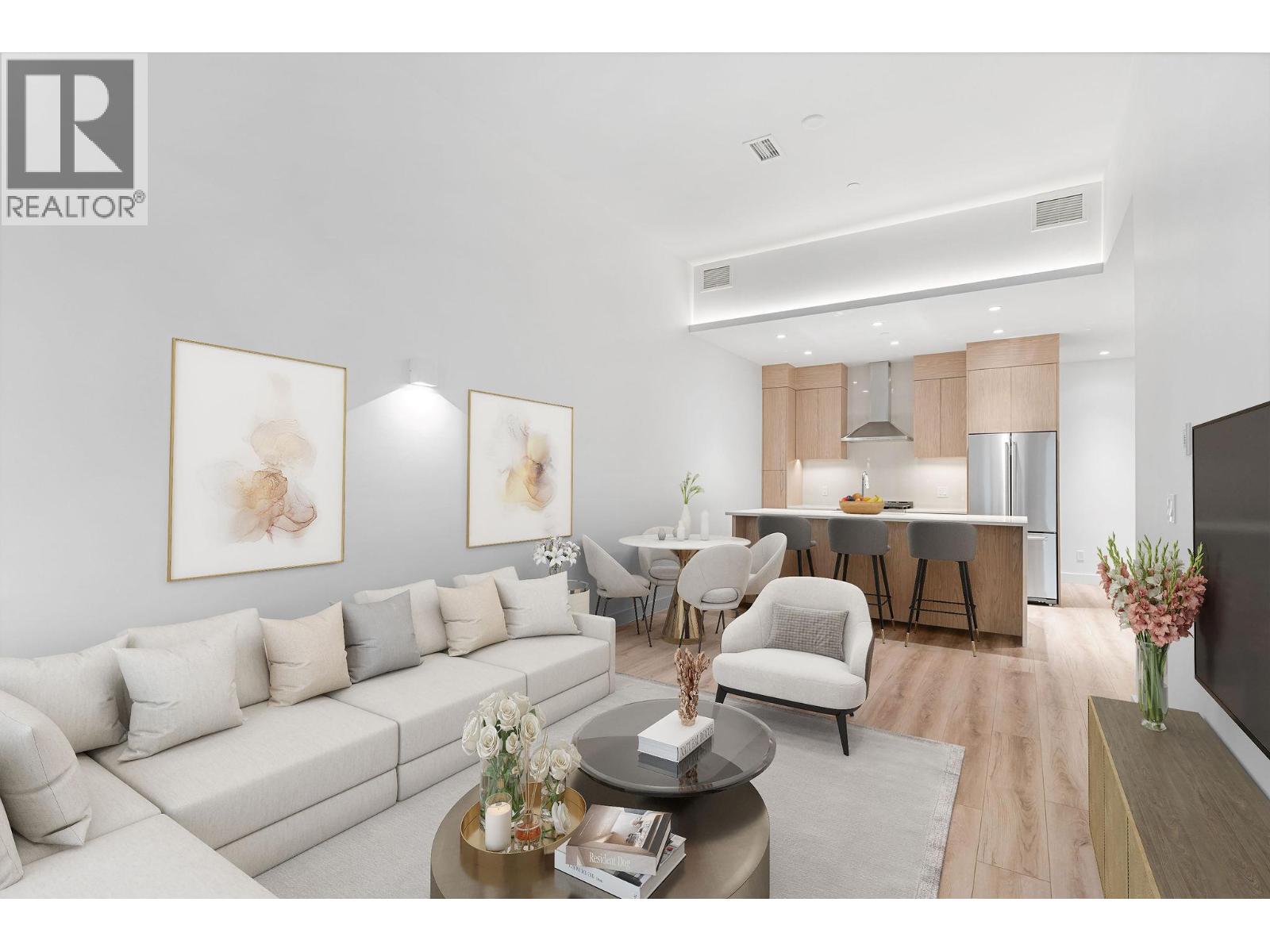 3071 Abbott Street, Kelowna, British Columbia  V1Y 0P3 - Photo 1 - 10377186