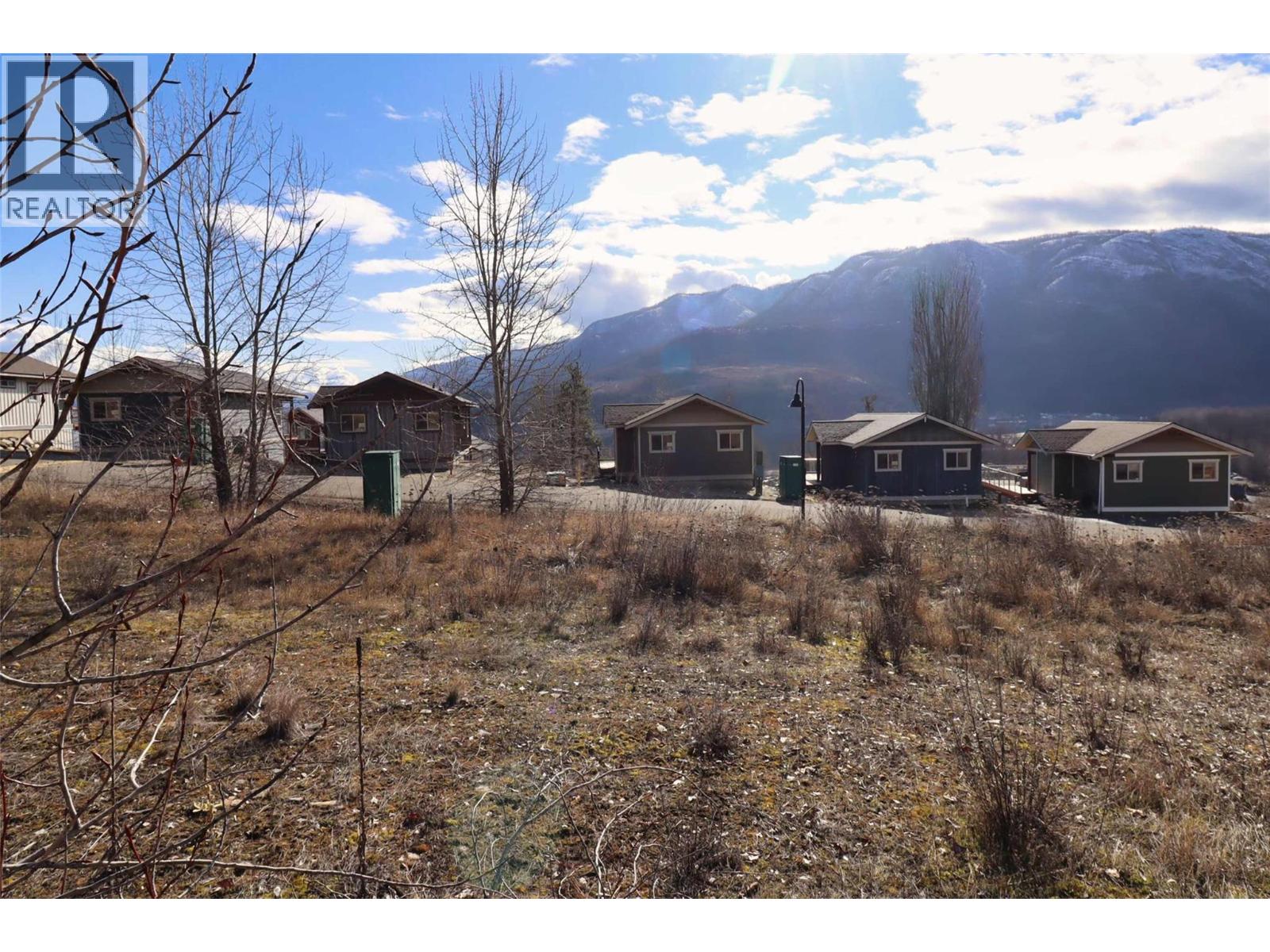 2633 Squilax Anglemont Road Unit# 151, Lee Creek, British Columbia  V0E 1M4 - Photo 1 - 10377178