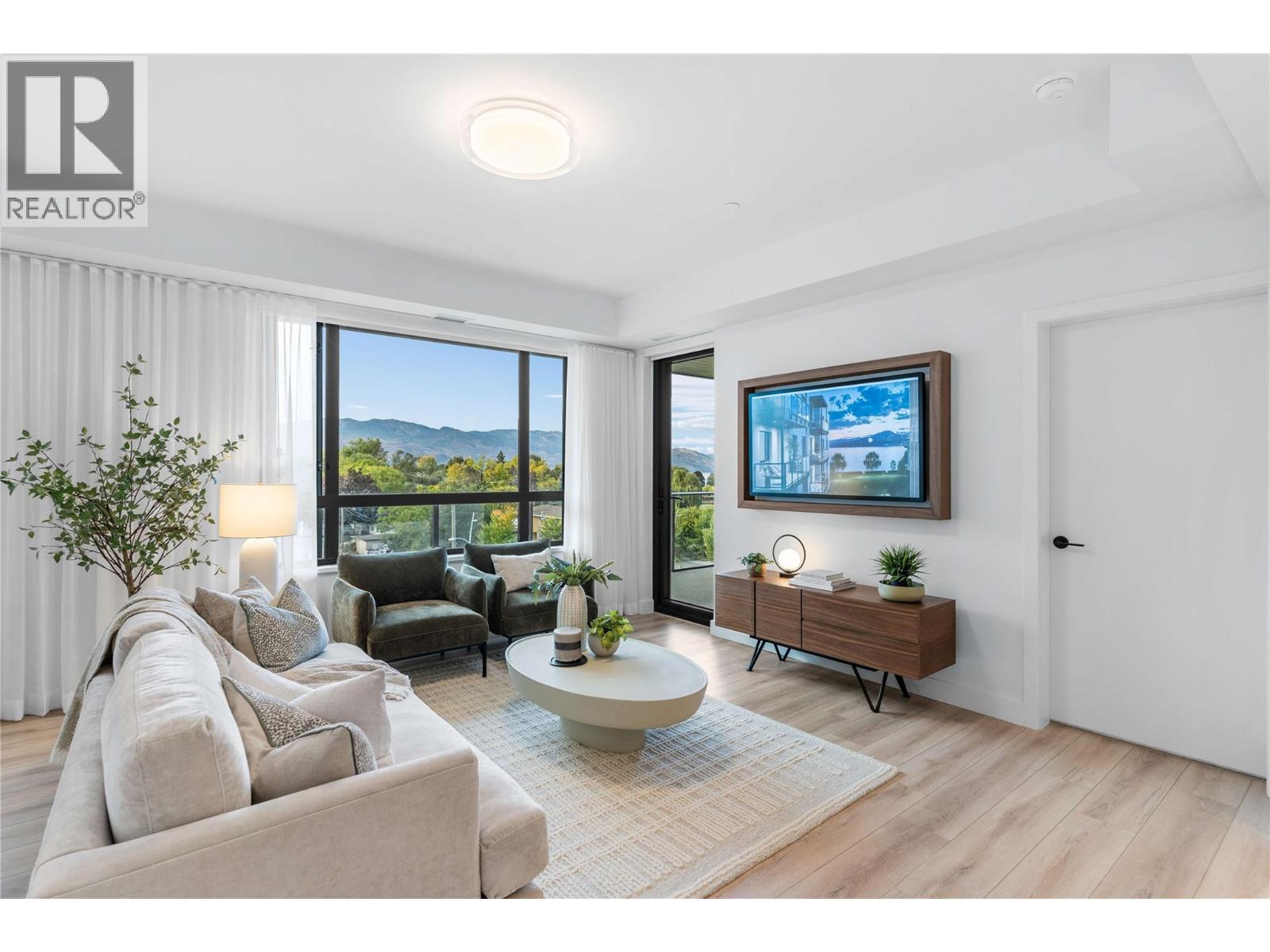 3051 Abbott Street Unit# 515, Kelowna, British Columbia  V1Y 0P1 - Photo 1 - 10377153