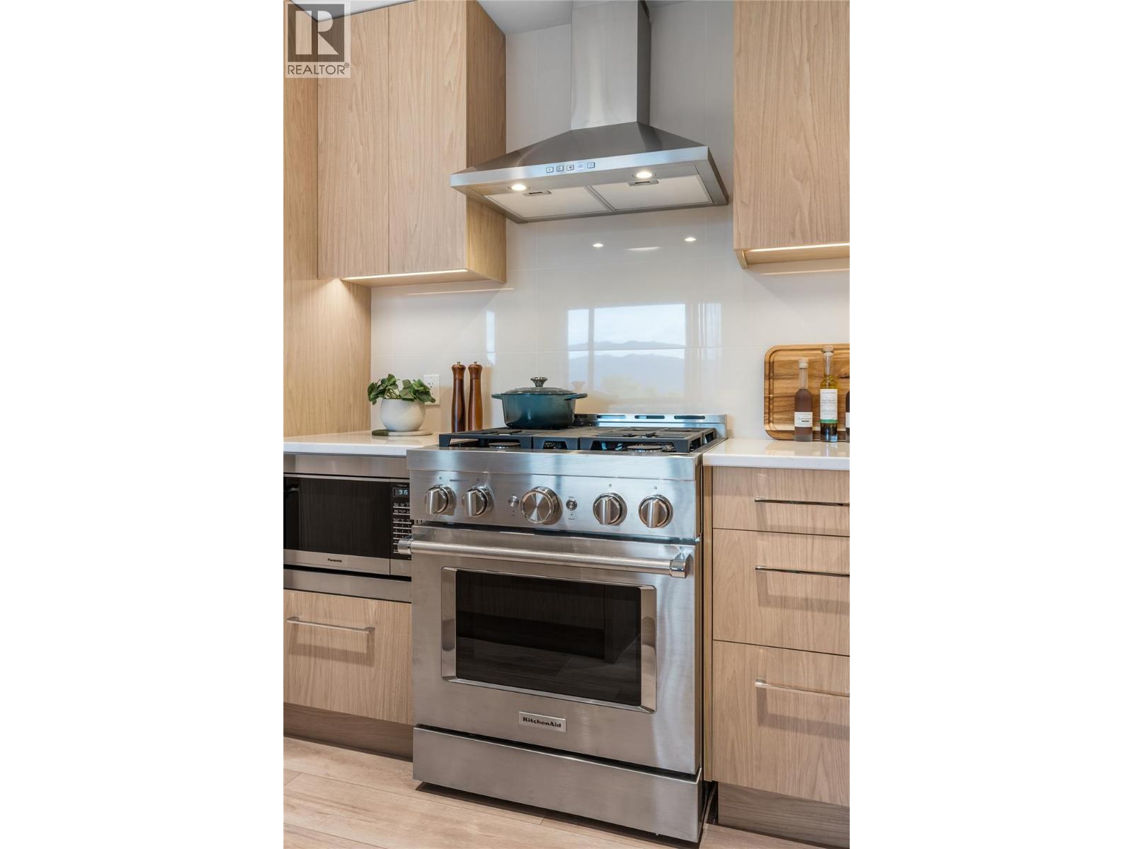 3051 Abbott Street Unit# 515, Kelowna, British Columbia  V1Y 0P1 - Photo 8 - 10377153