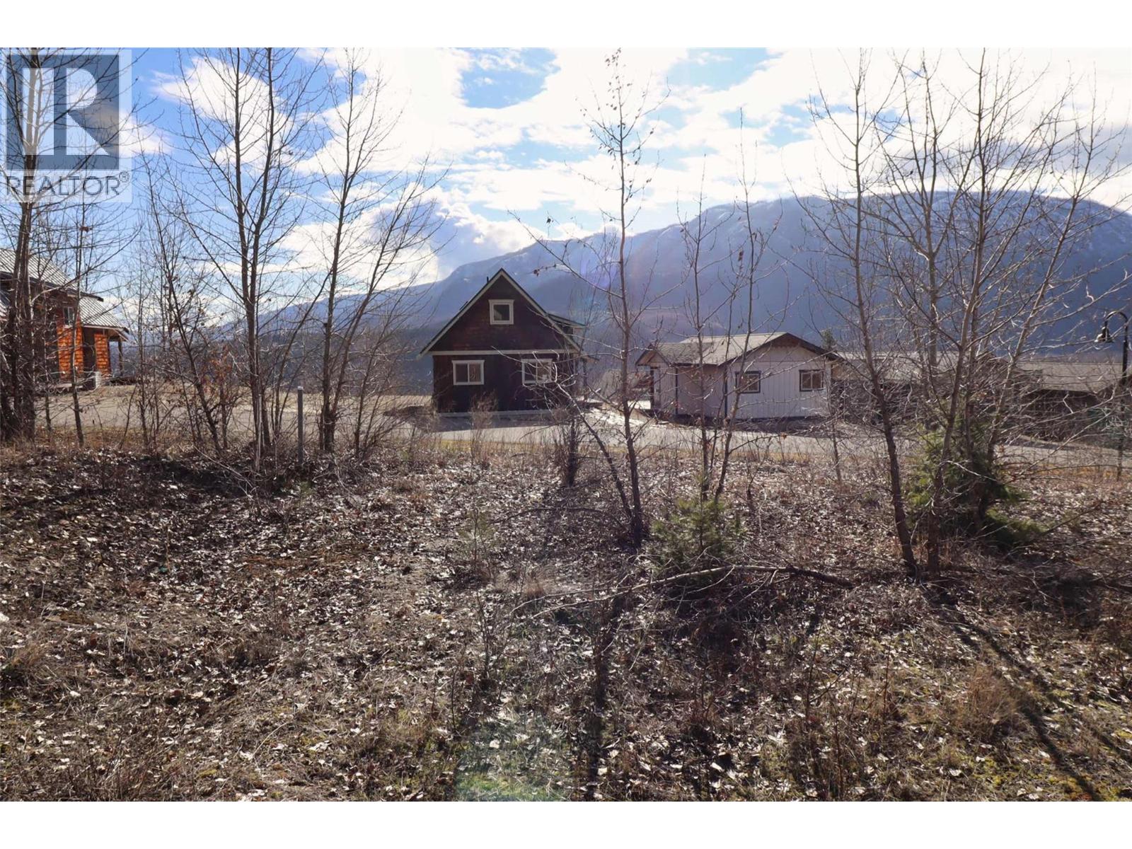 2633 Squilax Anglemont Road Unit# 147, Lee Creek, British Columbia  V0E 1M4 - Photo 1 - 10376986