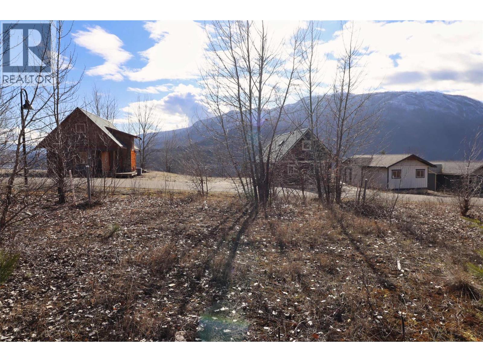 2633 Squilax Anglemont Road Unit# 146, Lee Creek, British Columbia  V0E 1M4 - Photo 1 - 10376980