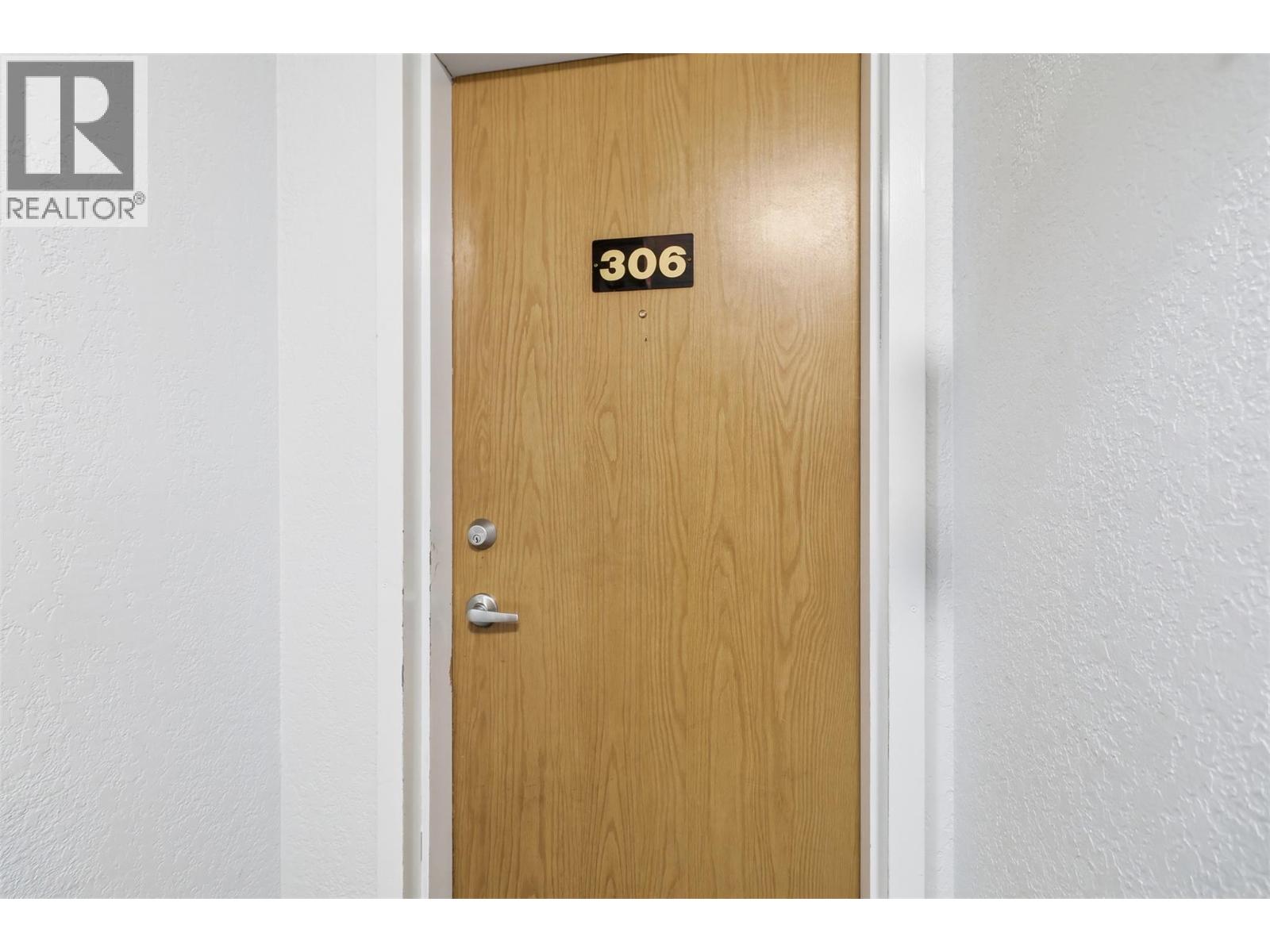 44 Whiteshield Crescent S Unit# 306, Kamloops, British Columbia  V2E 2J1 - Photo 5 - 10377362