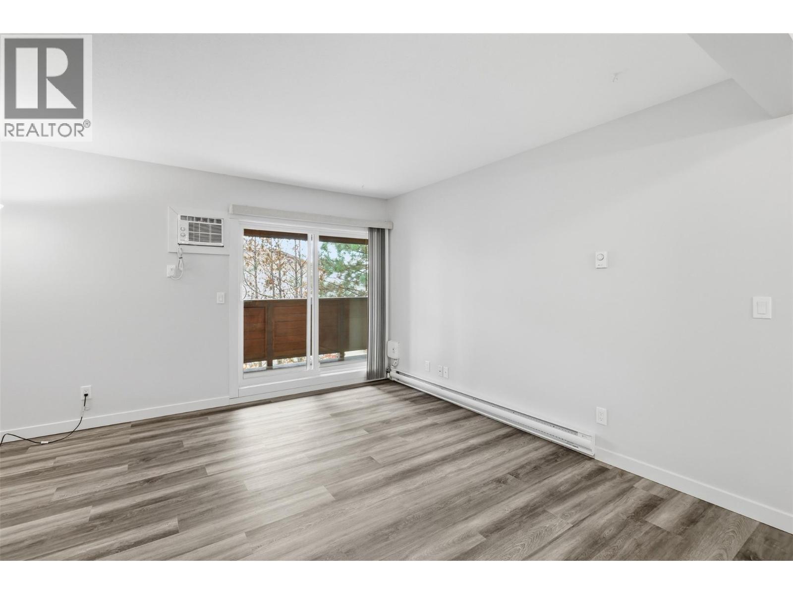 44 Whiteshield Crescent S Unit# 306, Kamloops, British Columbia  V2E 2J1 - Photo 7 - 10377362