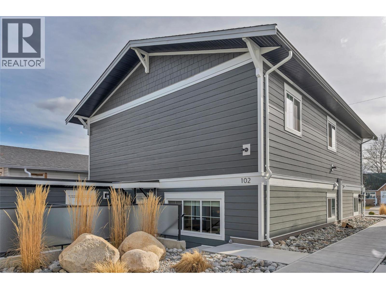 241 Nelson Avenue Unit# 102, Penticton, British Columbia  V2A 2L1 - Photo 2 - 10377302