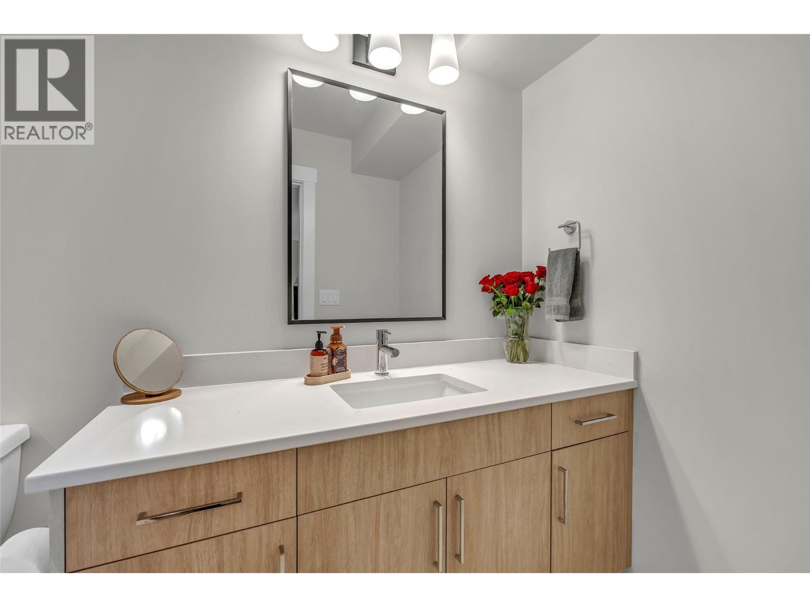 241 Nelson Avenue Unit# 102, Penticton, British Columbia  V2A 2L1 - Photo 22 - 10377302