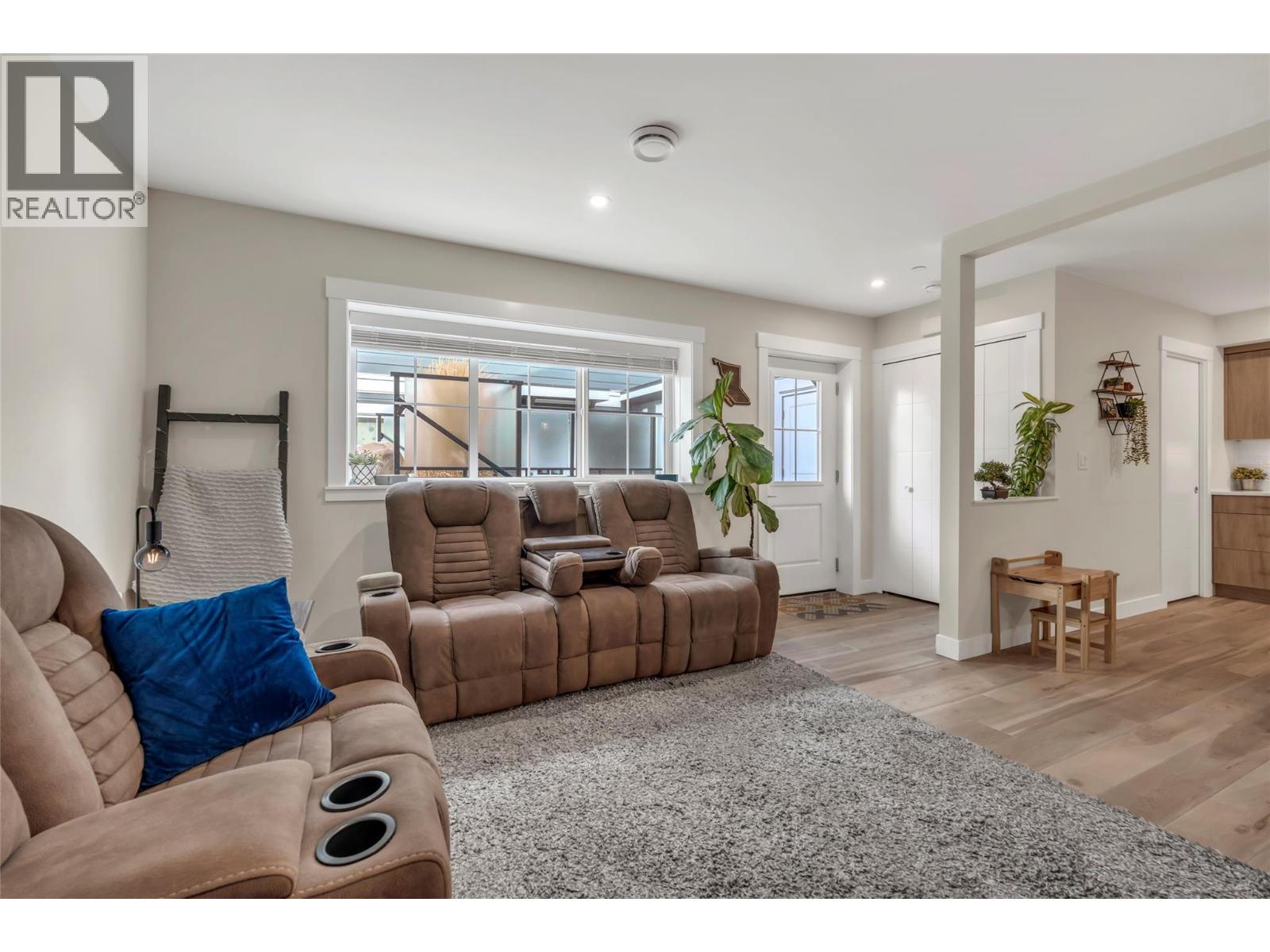 241 Nelson Avenue Unit# 102, Penticton, British Columbia  V2A 2L1 - Photo 5 - 10377302