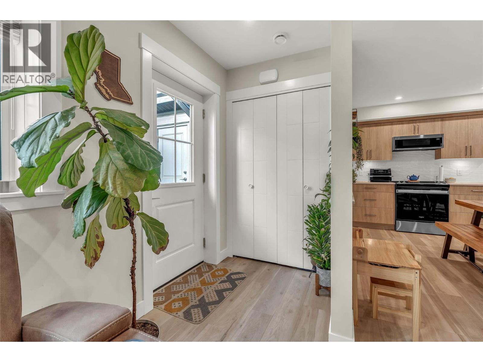 241 Nelson Avenue Unit# 102, Penticton, British Columbia  V2A 2L1 - Photo 6 - 10377302
