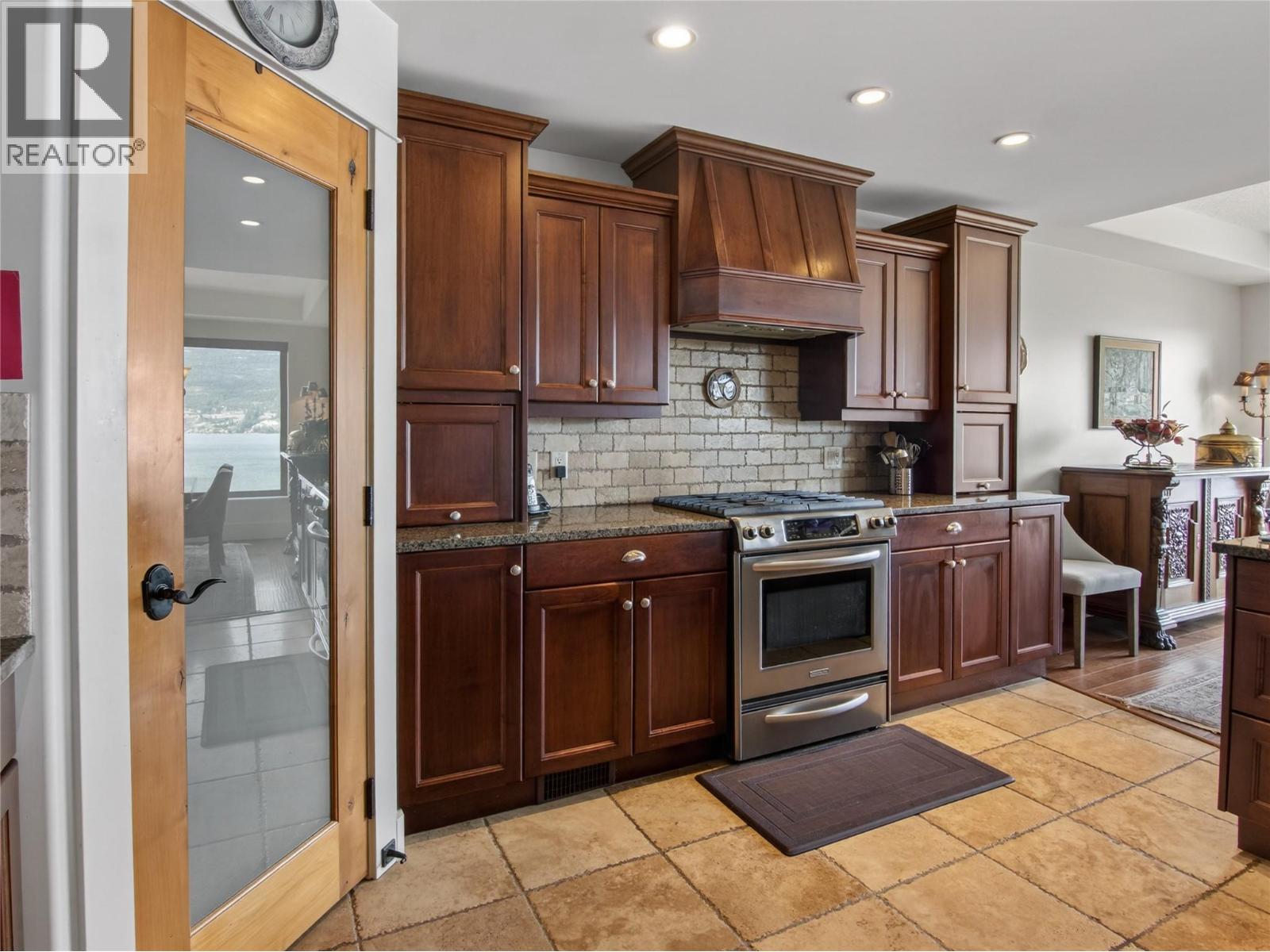 14419 Downton Avenue Unit# 209, Summerland, British Columbia  V0H 1Z1 - Photo 5 - 10376566