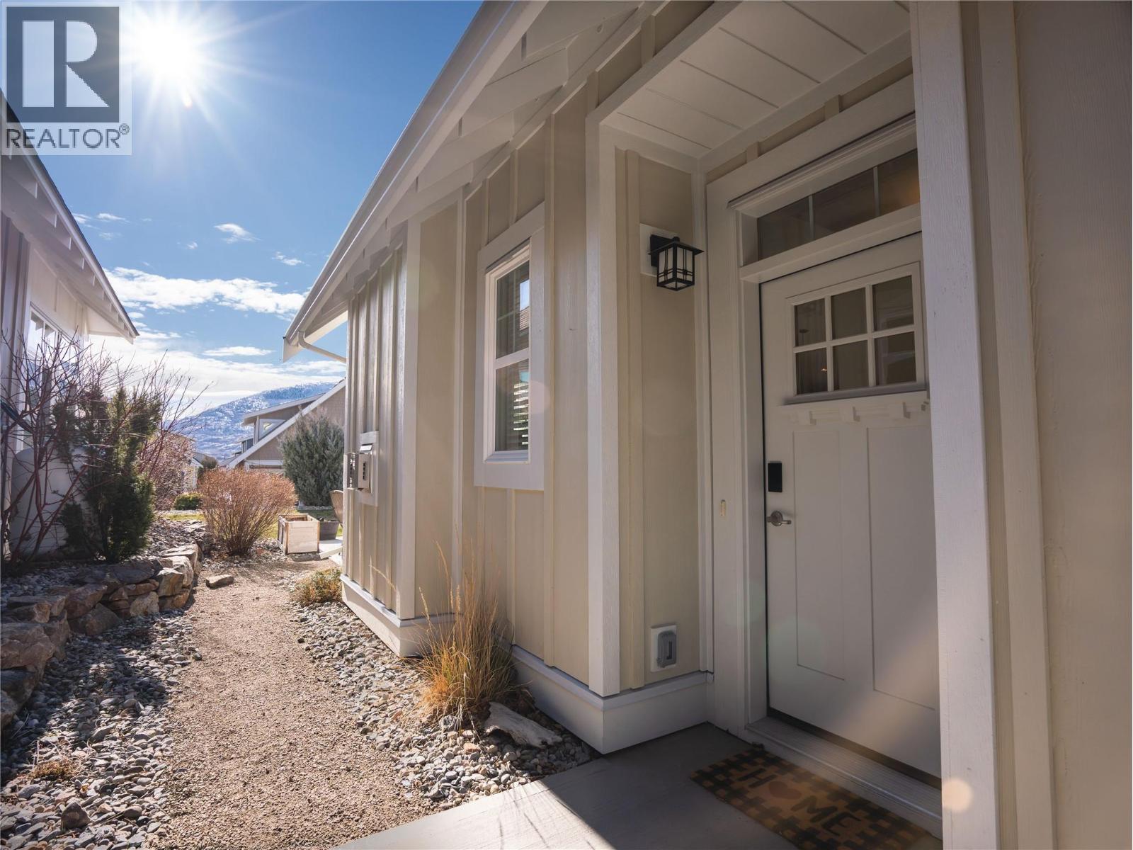 2450 Radio Tower Road Unit# 1, Oliver, British Columbia  V0H 1T1 - Photo 2 - 10376911