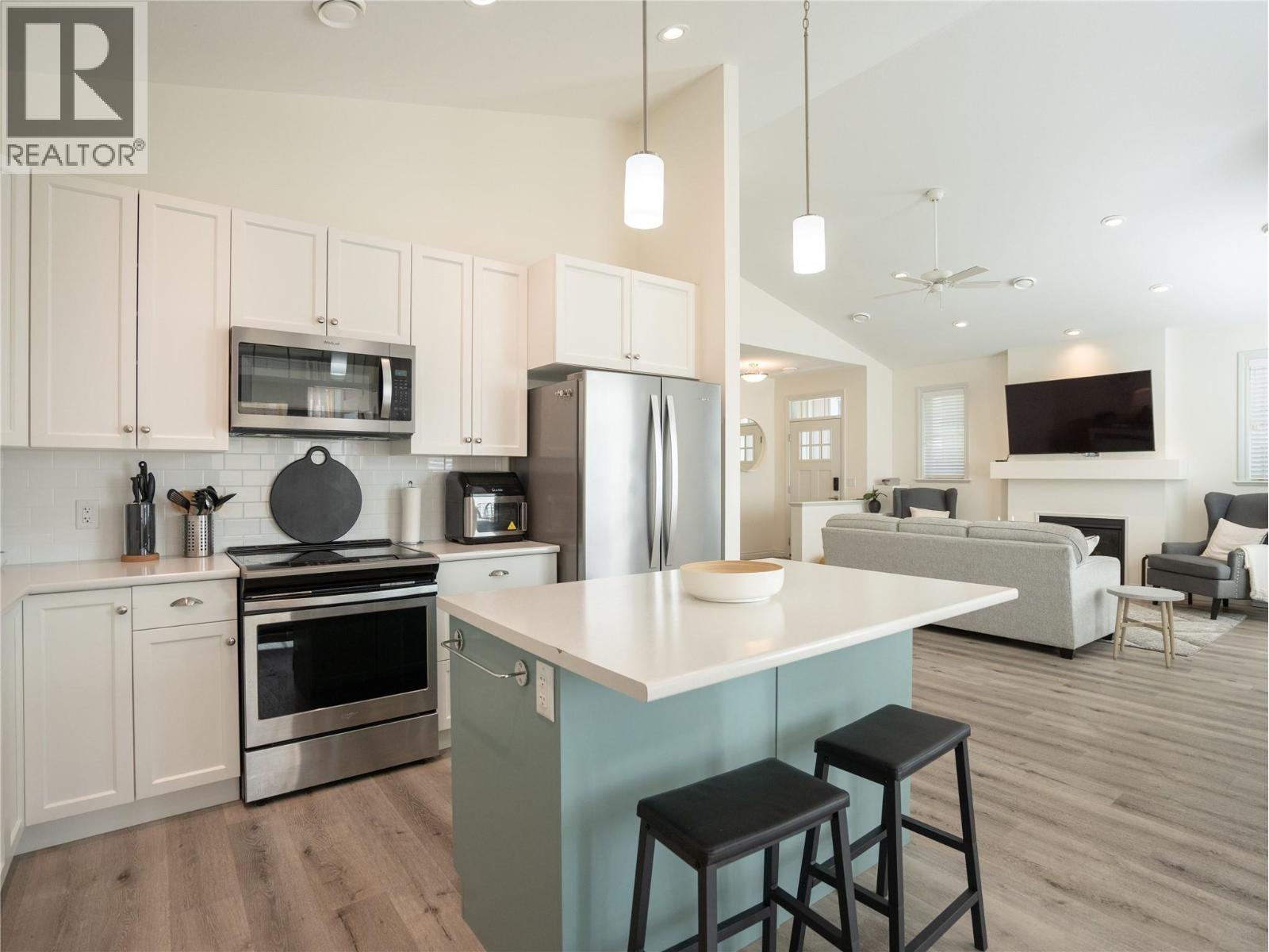 2450 Radio Tower Road Unit# 1, Oliver, British Columbia  V0H 1T1 - Photo 5 - 10376911