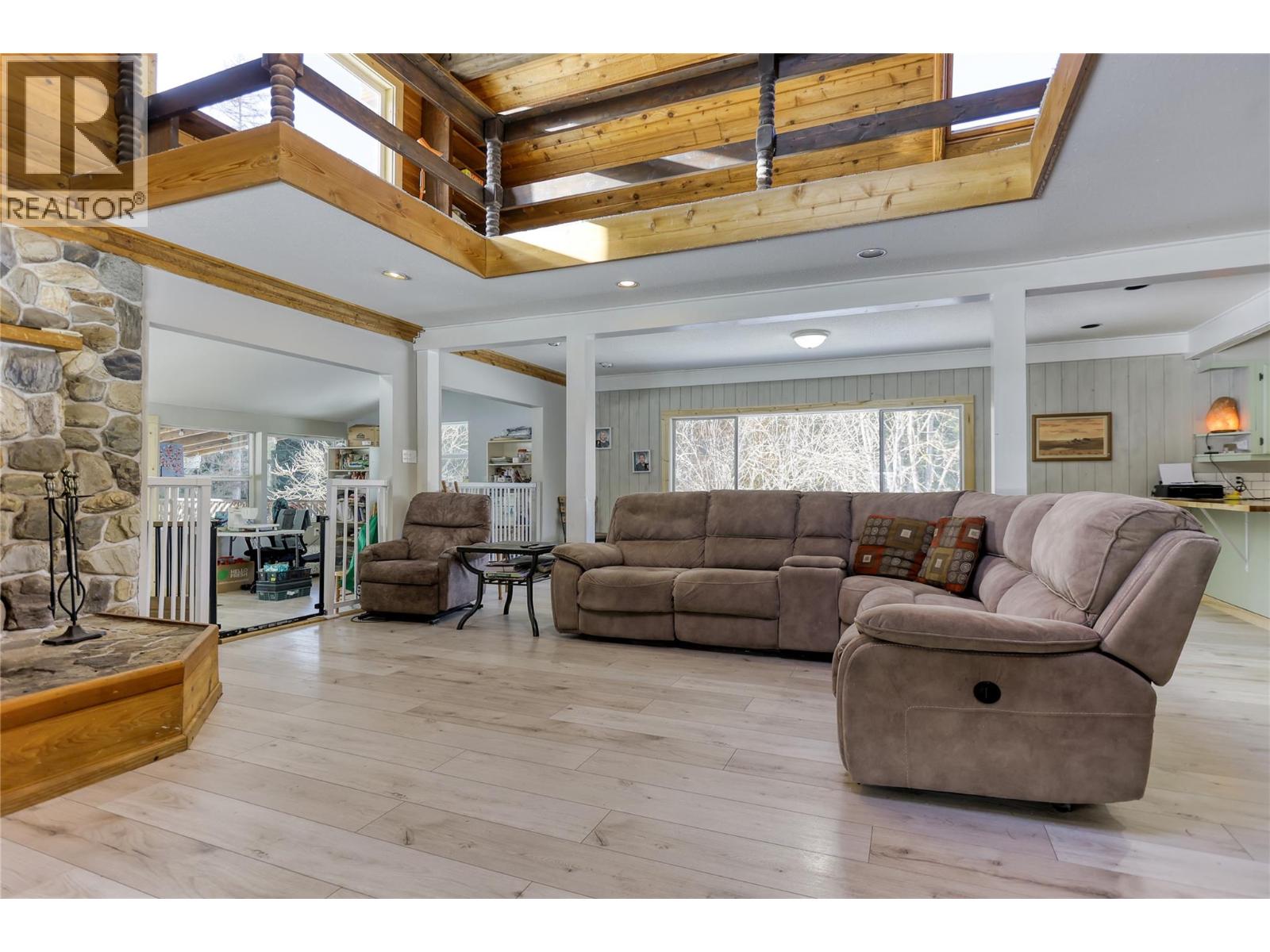 4161 Verigin Road, Nelson, British Columbia  V1L 6V9 - Photo 17 - 10375828