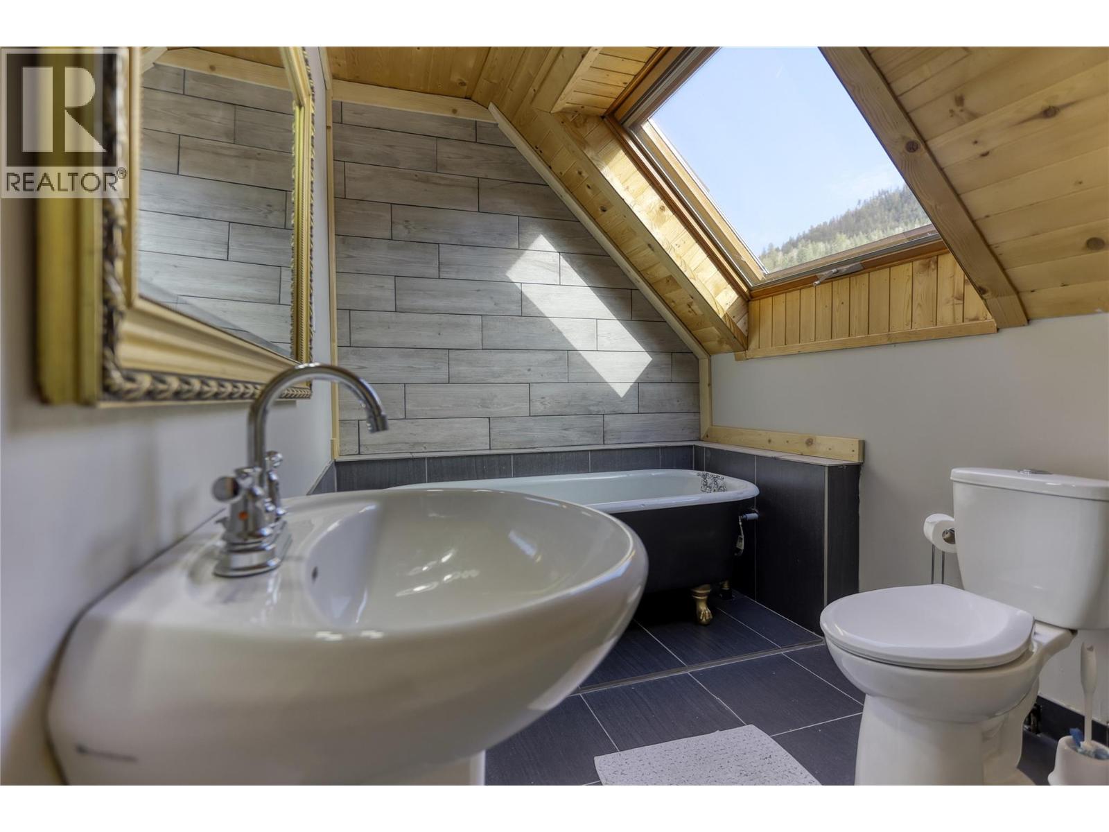 4161 Verigin Road, Nelson, British Columbia  V1L 6V9 - Photo 27 - 10375828