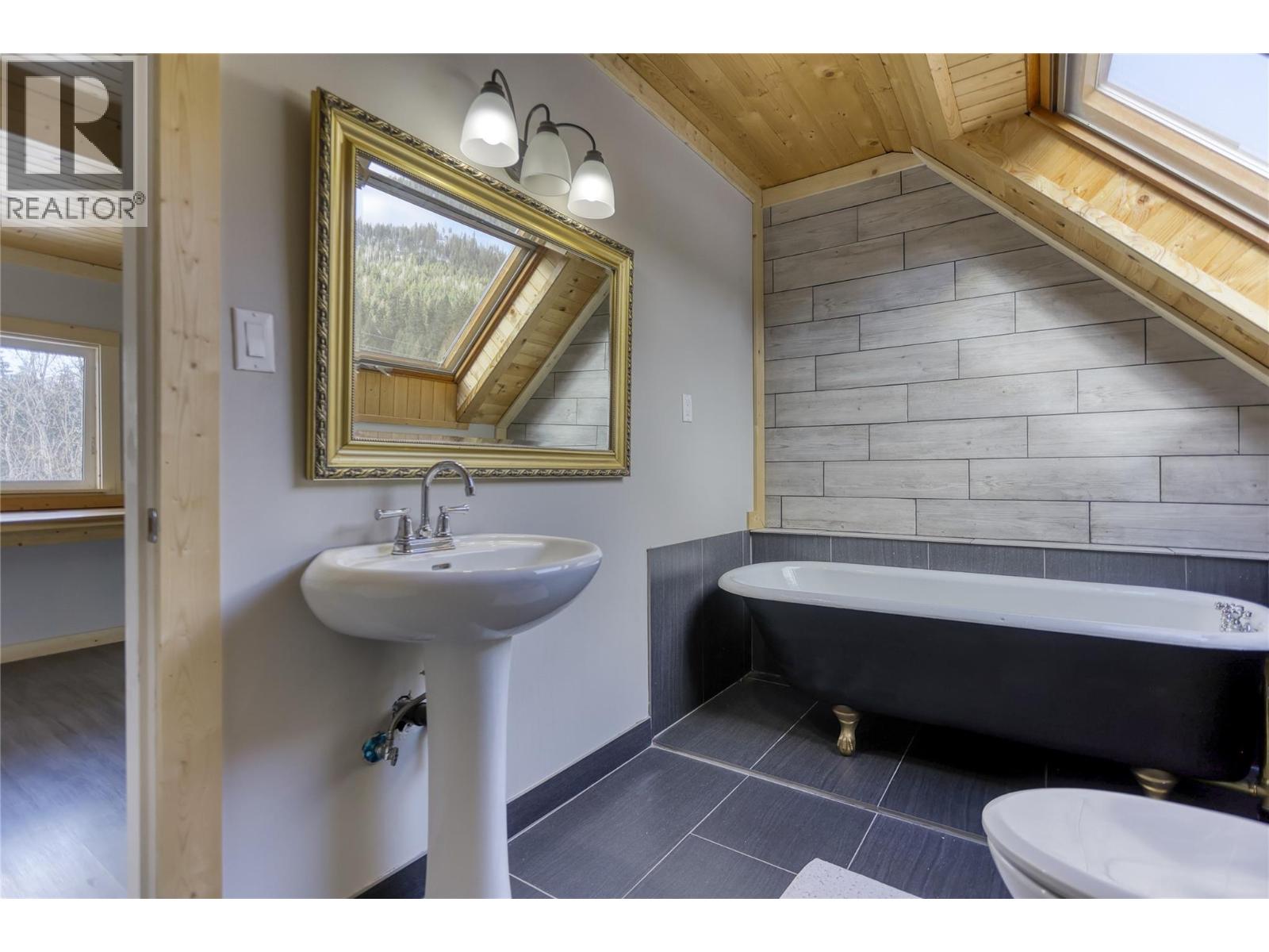 4161 Verigin Road, Nelson, British Columbia  V1L 6V9 - Photo 28 - 10375828