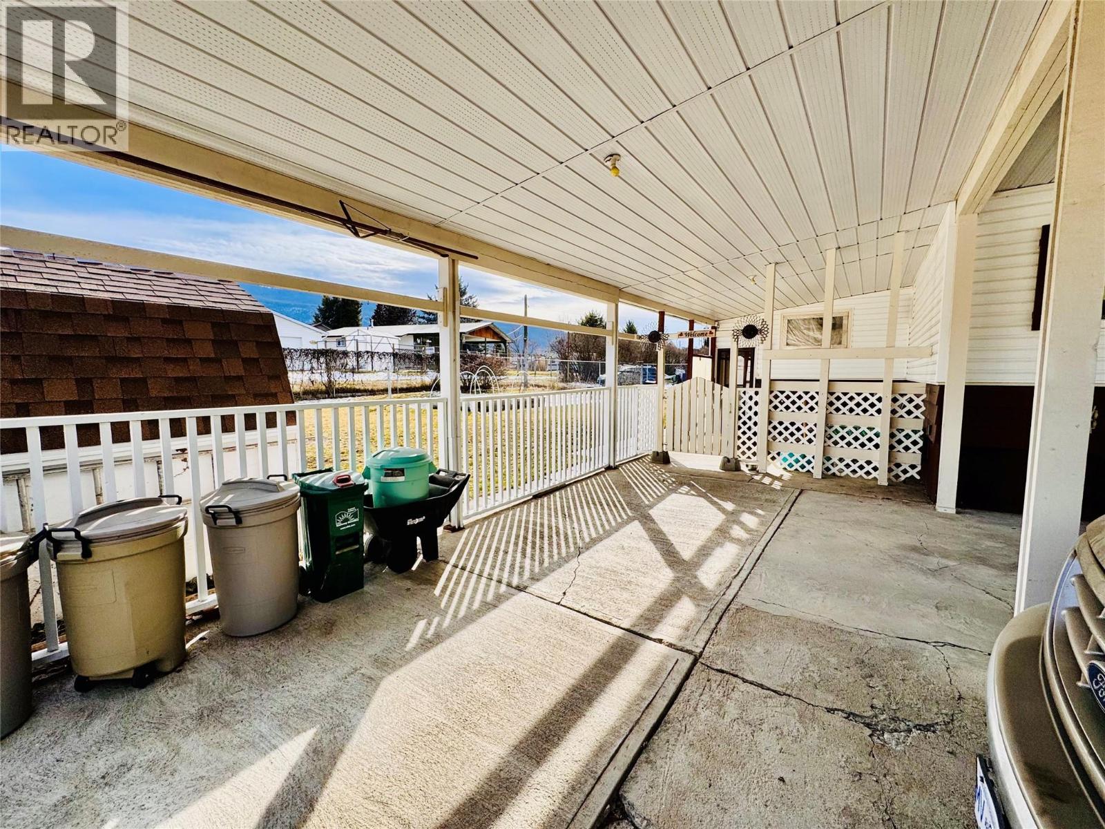 1564 68th Avenue, Grand Forks, British Columbia  V0H 1H0 - Photo 4 - 10377241