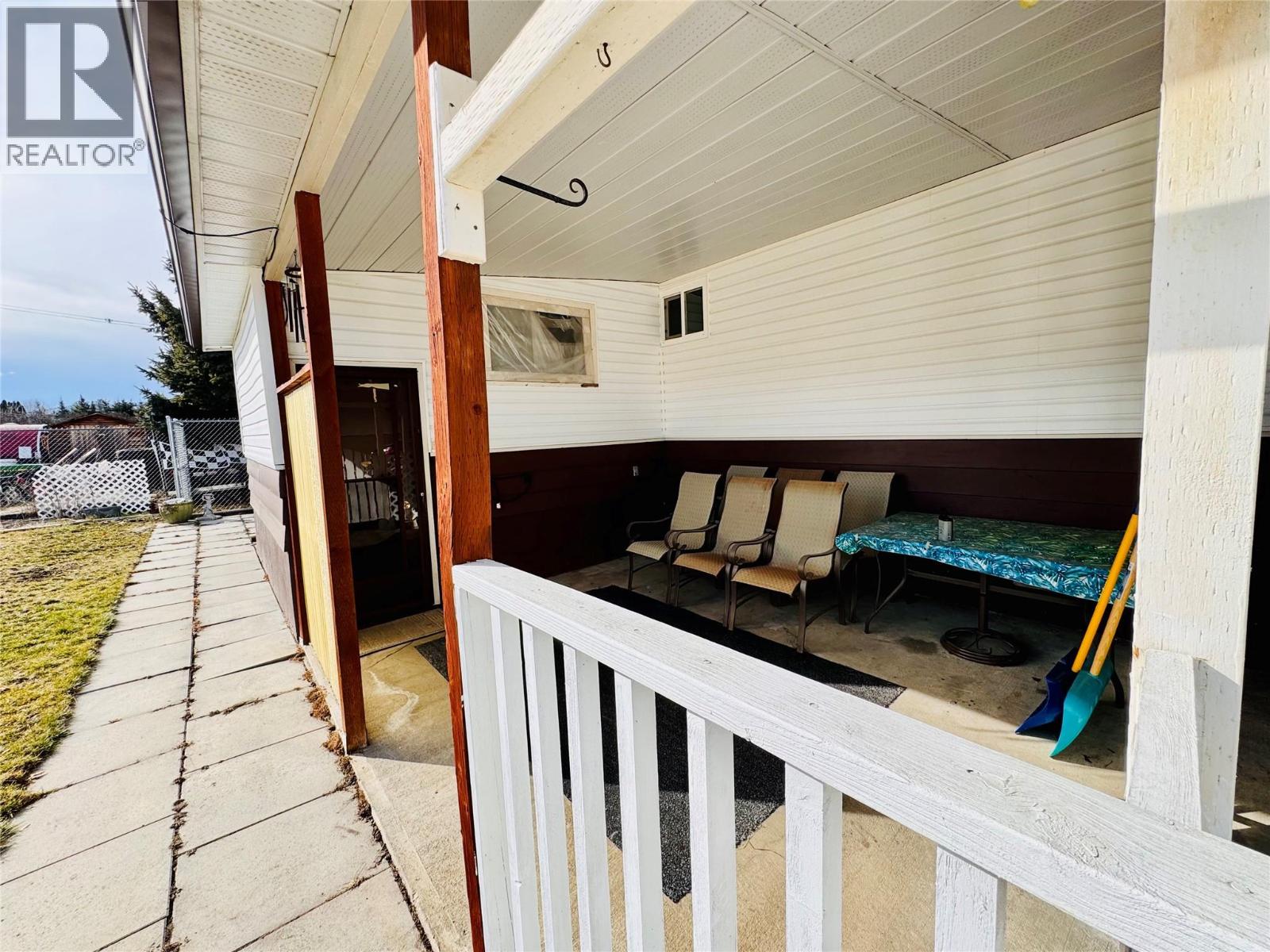 1564 68th Avenue, Grand Forks, British Columbia  V0H 1H0 - Photo 9 - 10377241