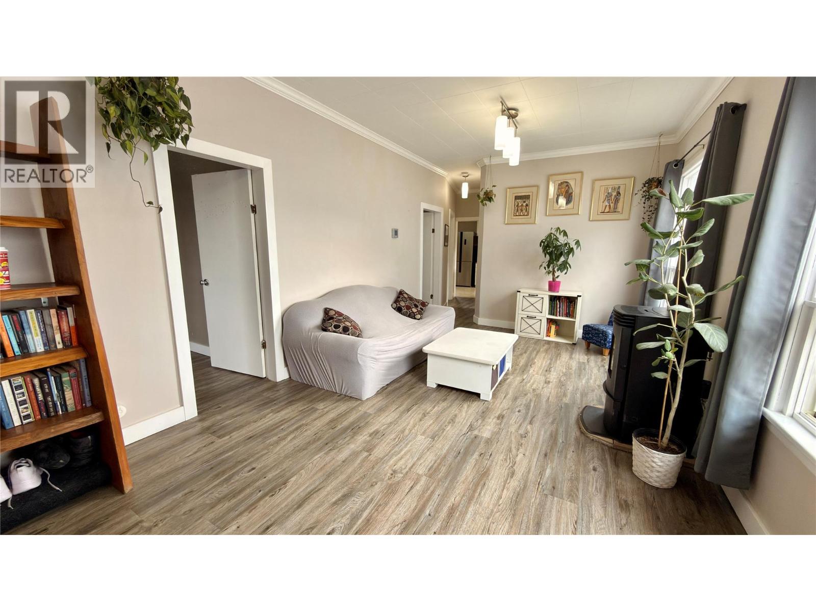 7148 18th Street, Grand Forks, British Columbia  V0H 1H2 - Photo 11 - 10377025