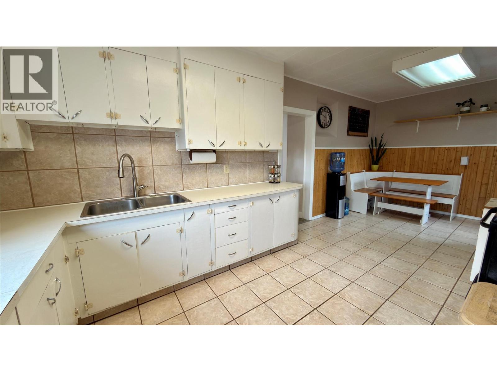 7148 18th Street, Grand Forks, British Columbia  V0H 1H2 - Photo 21 - 10377025